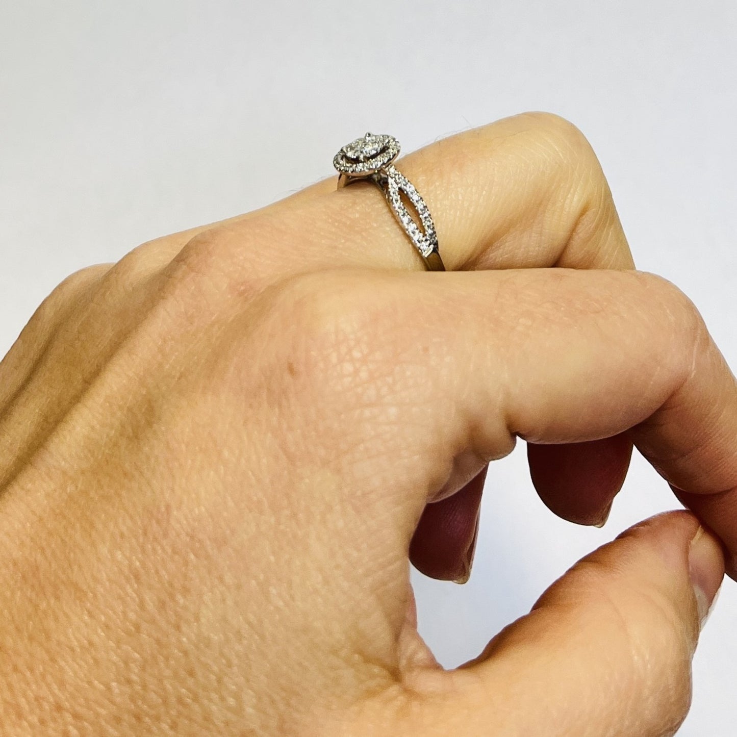 Bague or avec diamants
