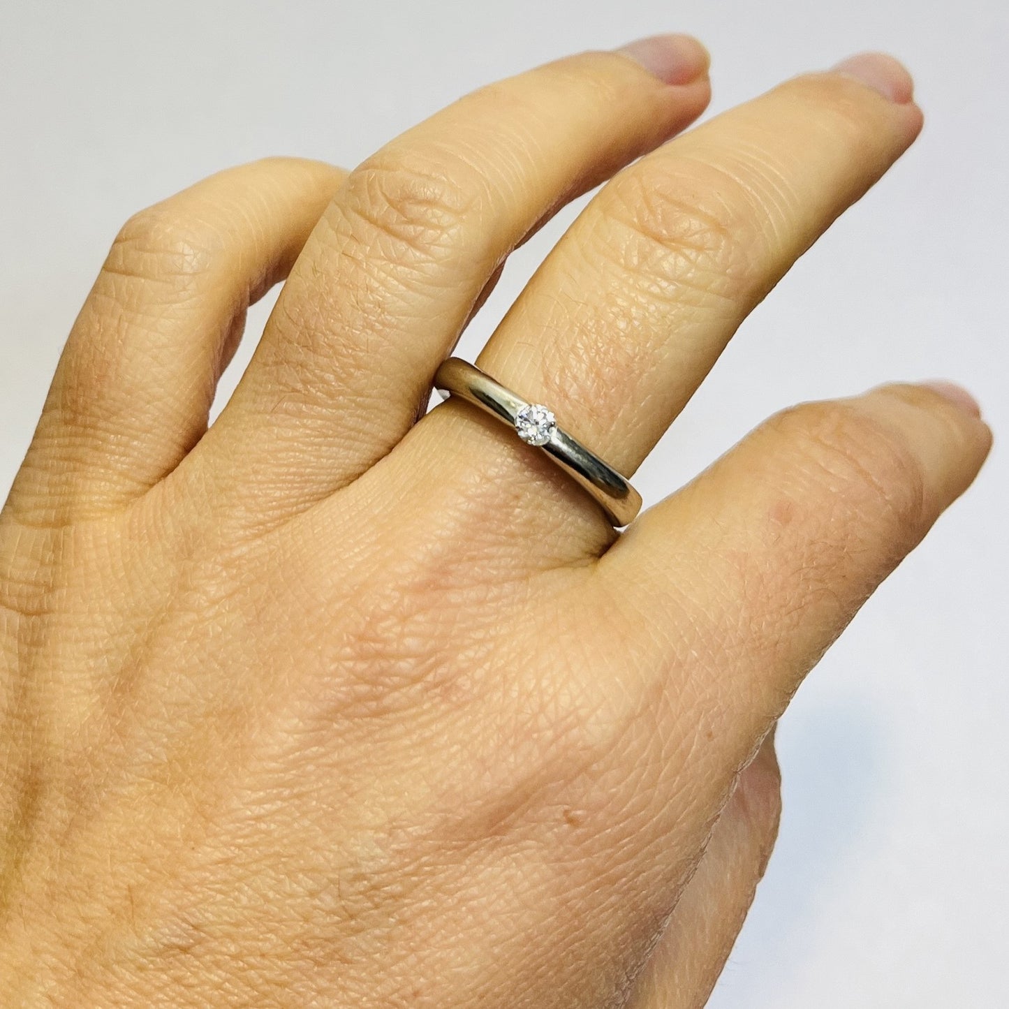 Bague or avec diamant solitaire