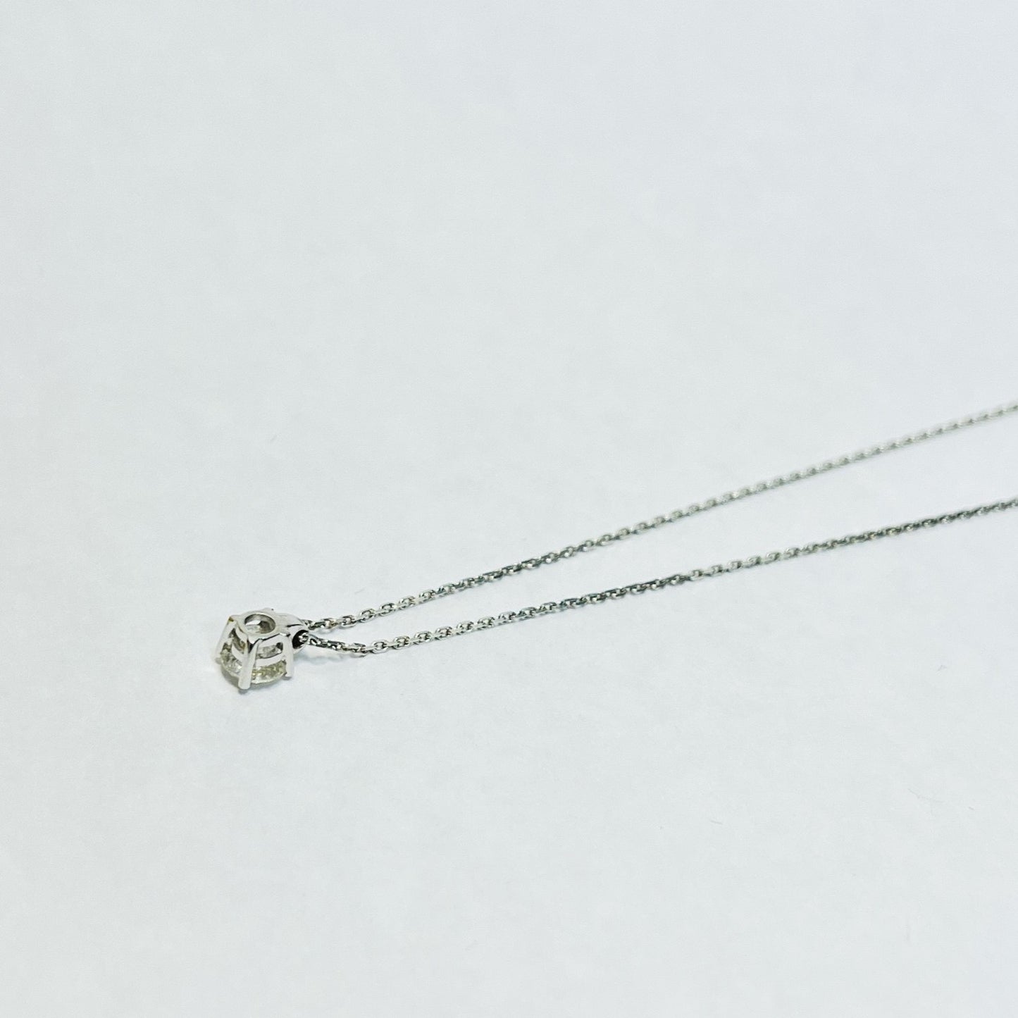 Collier or avec pendentif diamant 0,50ct