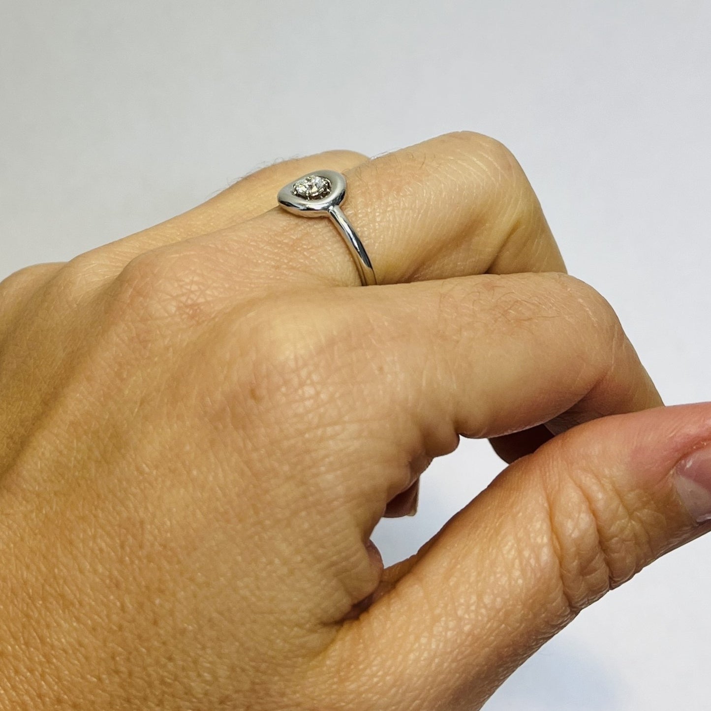 Bague or avec diamant solitaire