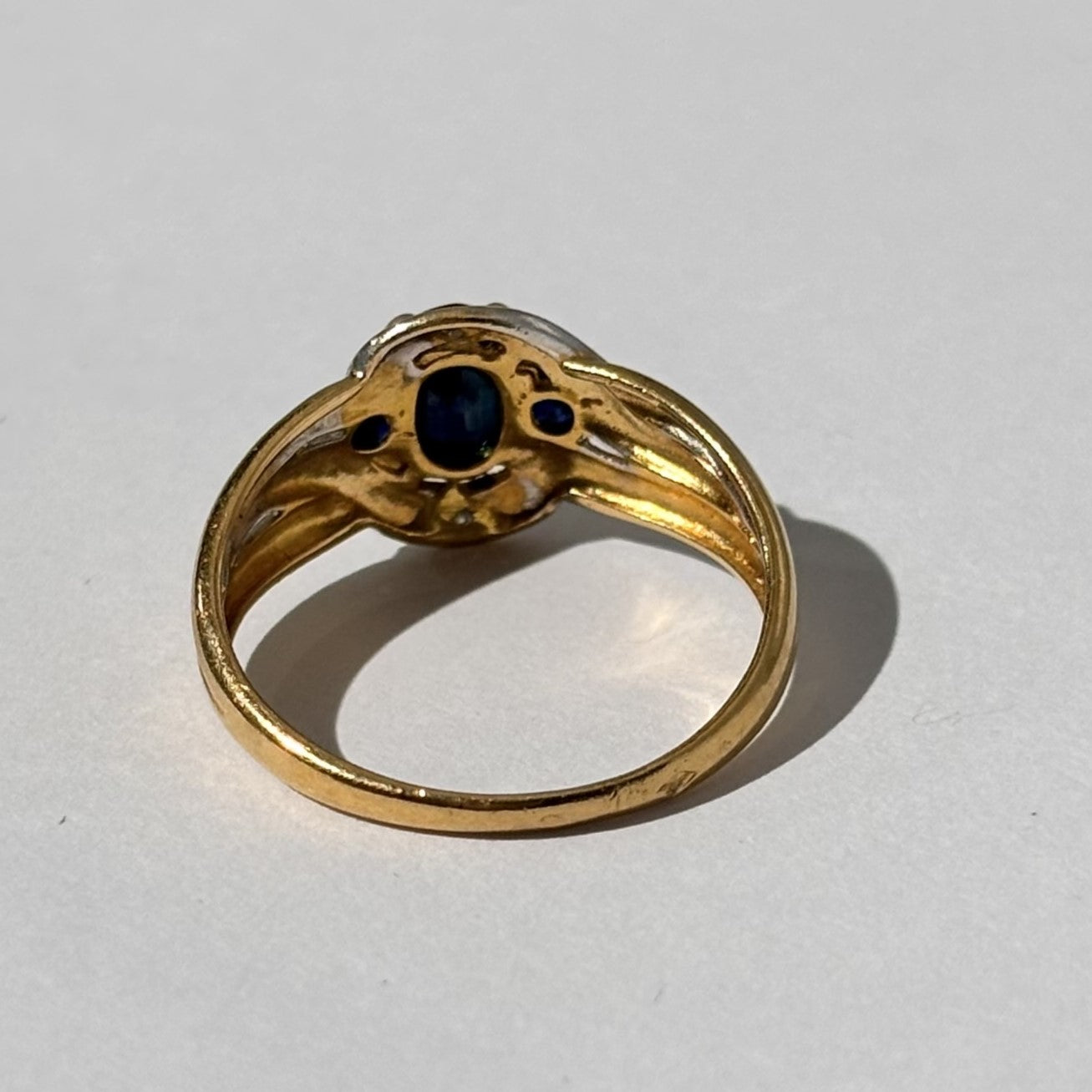 Bague en Or Jaune avec Saphir