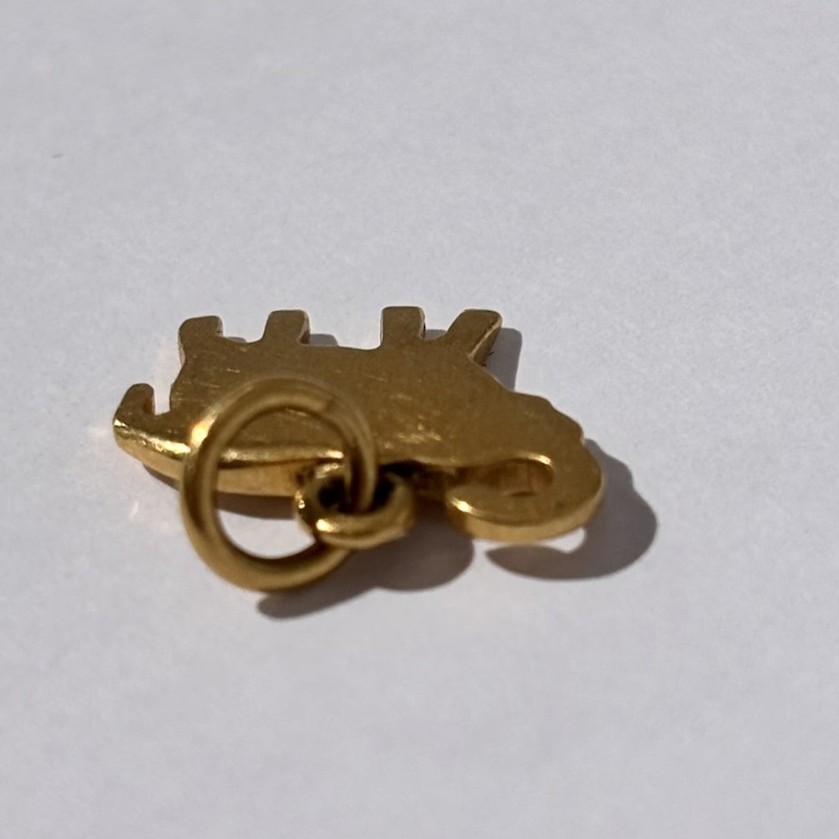 Pendentif éléphant en or