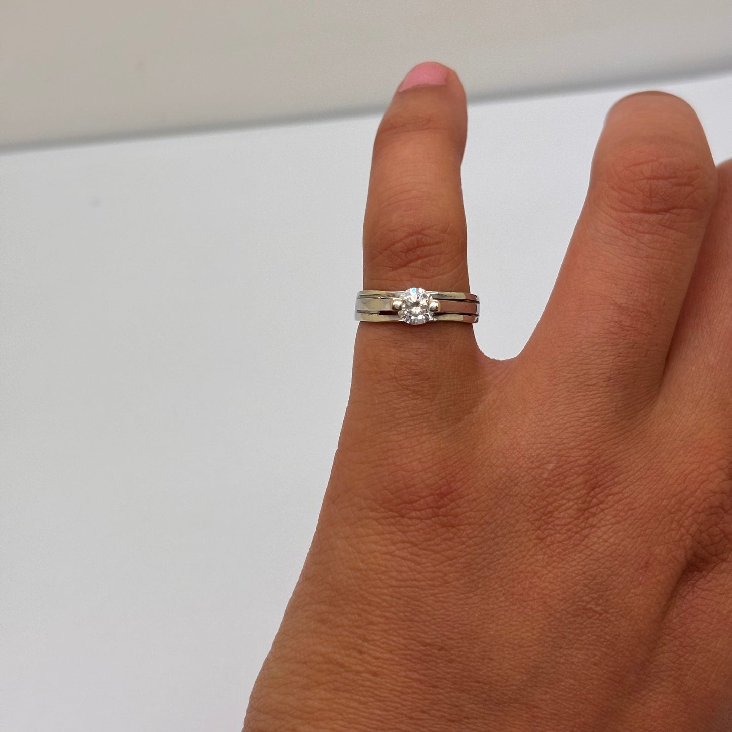 Solitaire en or blanc 18K Taille-48