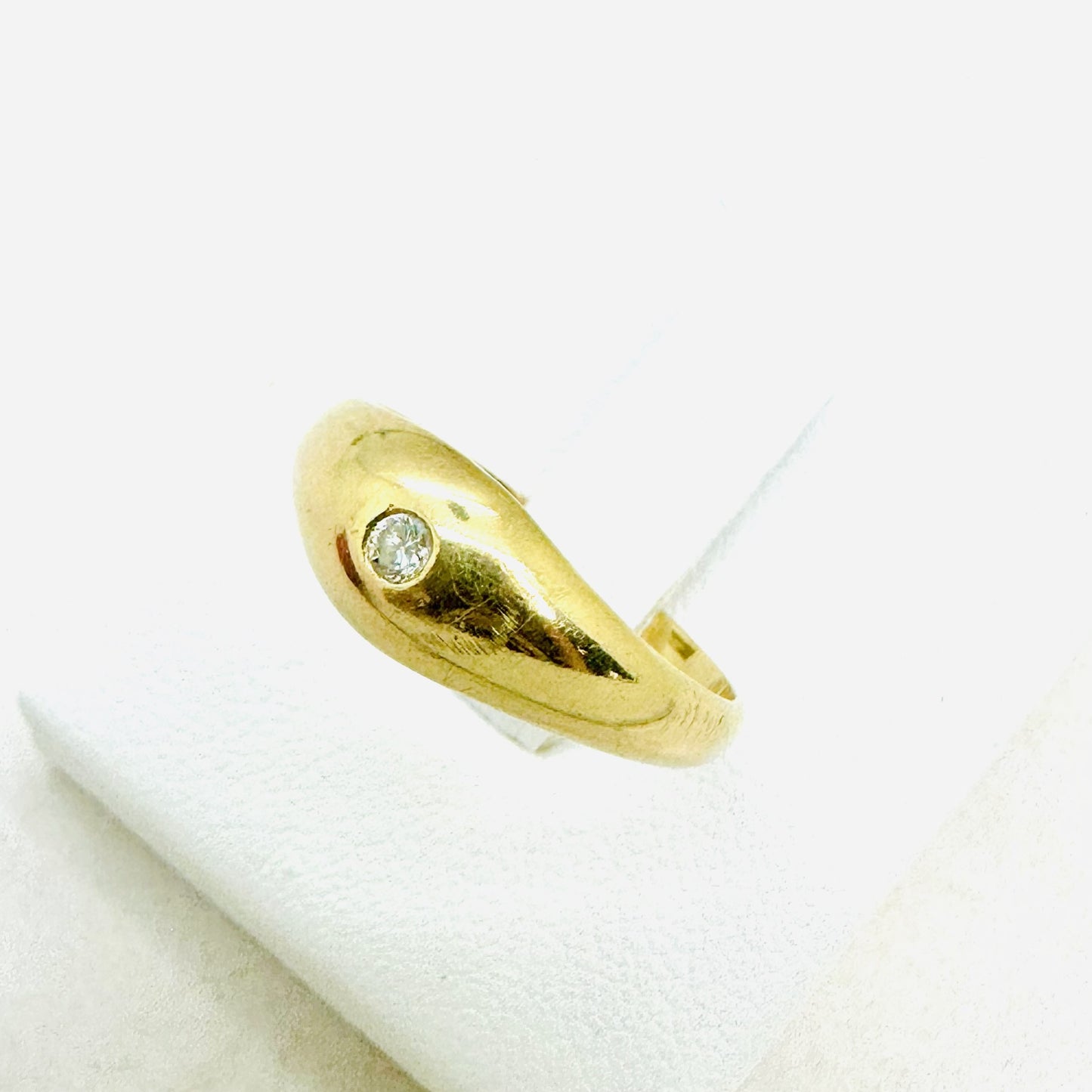Bague en or jaune avec diamant 0.03 carat