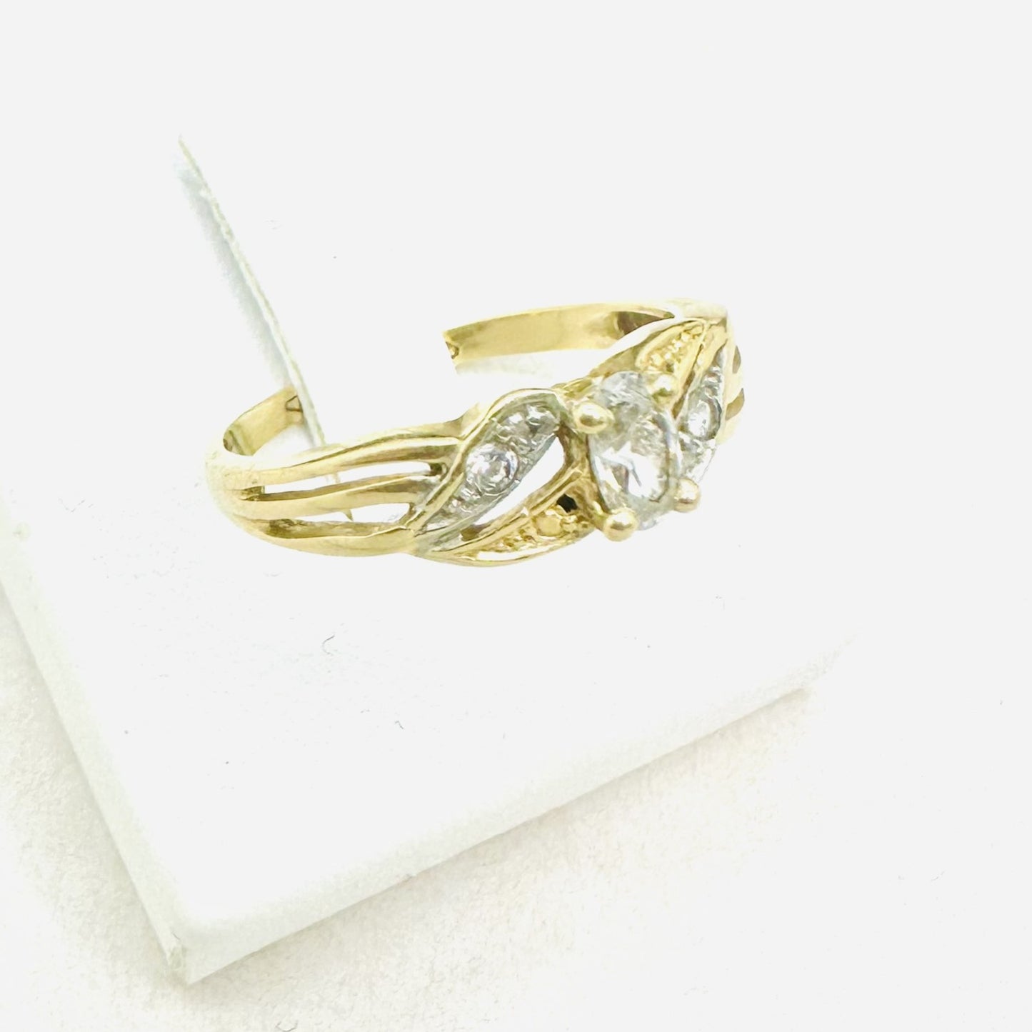 Bague or avec oxydes