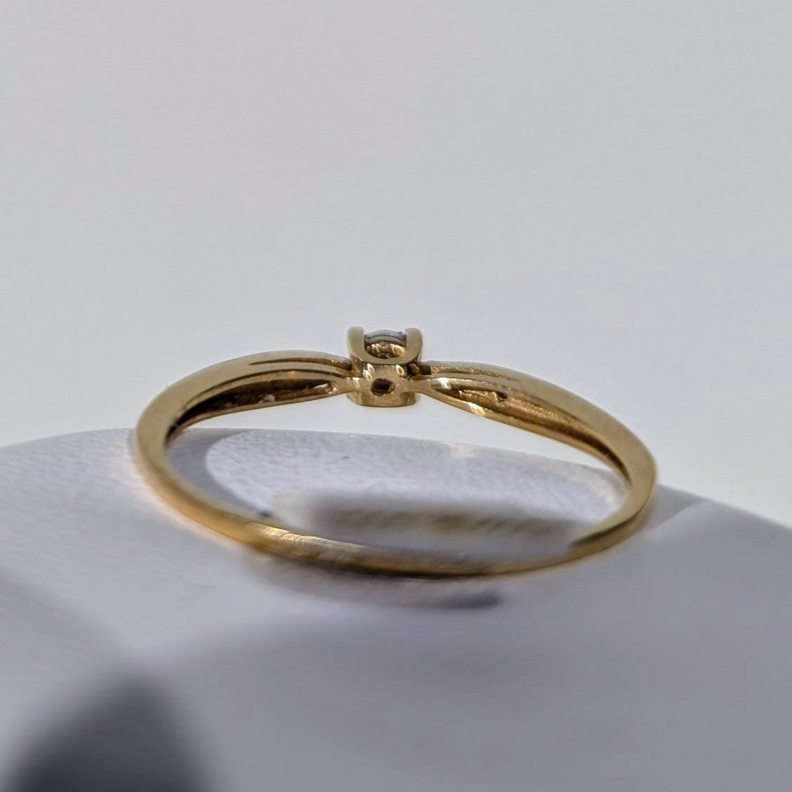 Bague 2 ors solitaire 0.1 0 ct
