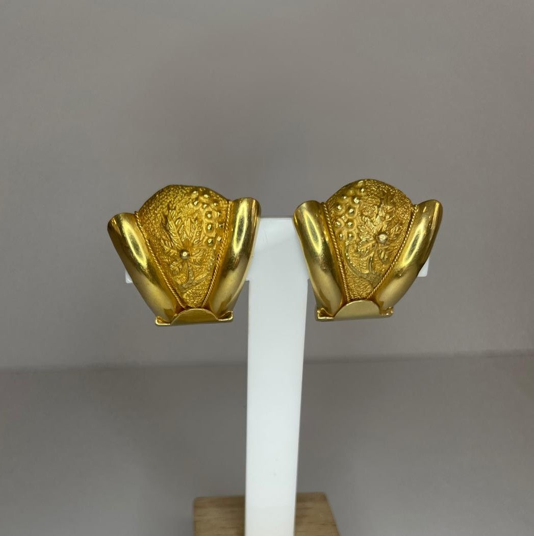 Boucles d'oreilles en or jaune 18K 8.24 Grs
