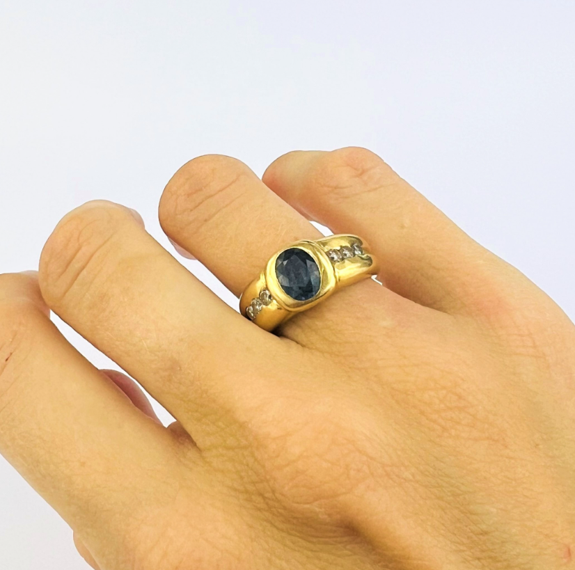 Bague Saphir et diamants 18K Or Jaune T55
