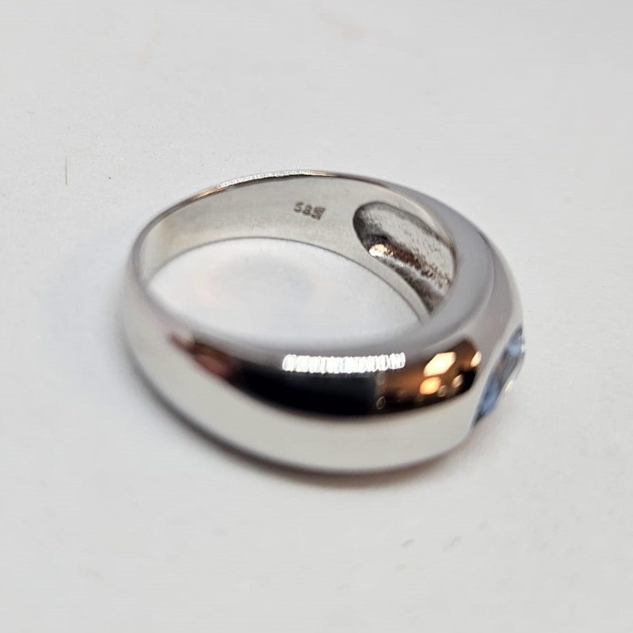 Bague en or blanc 14k avec topaze