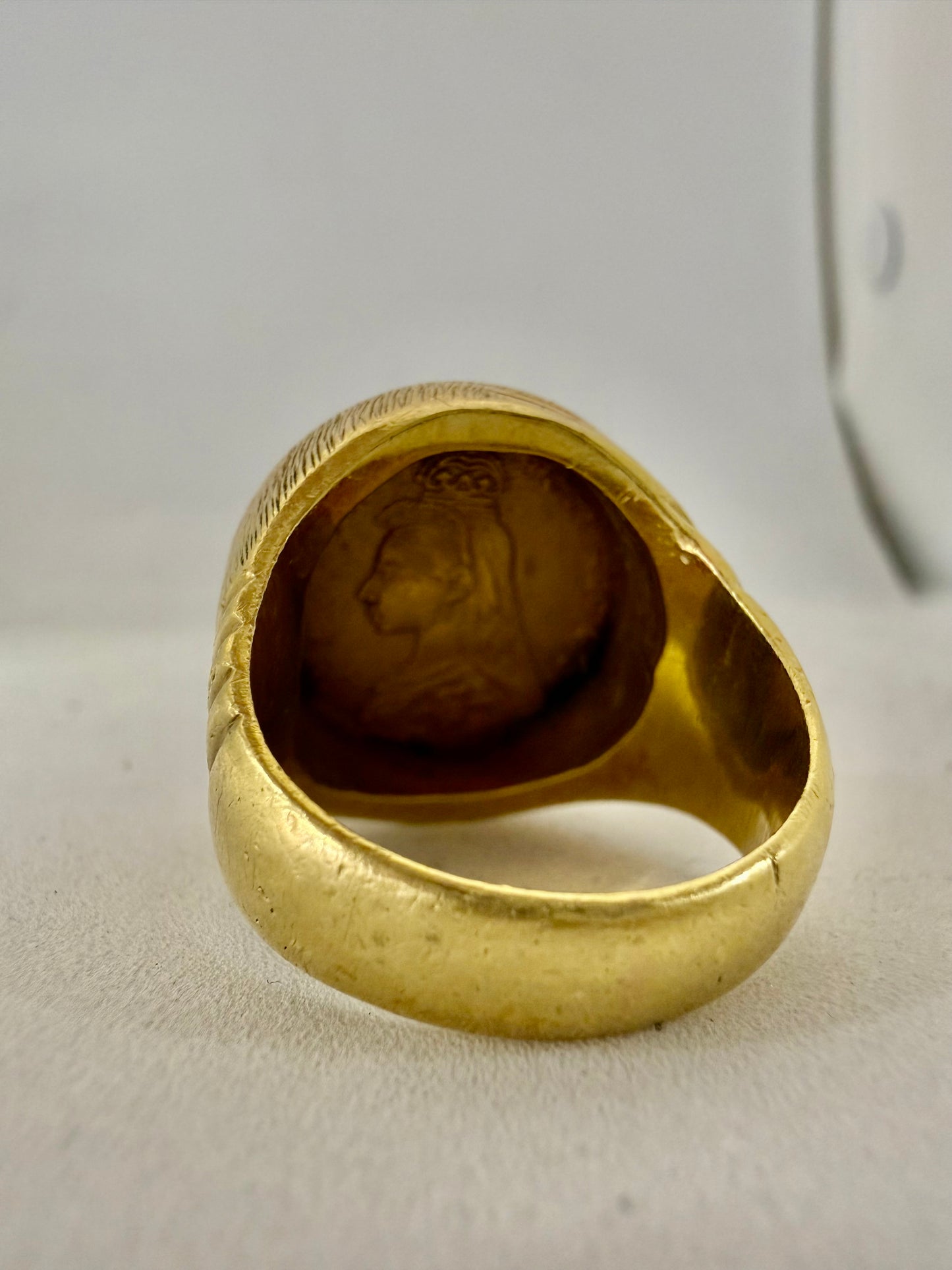 Chevalière en or jaune 18K Taille-59