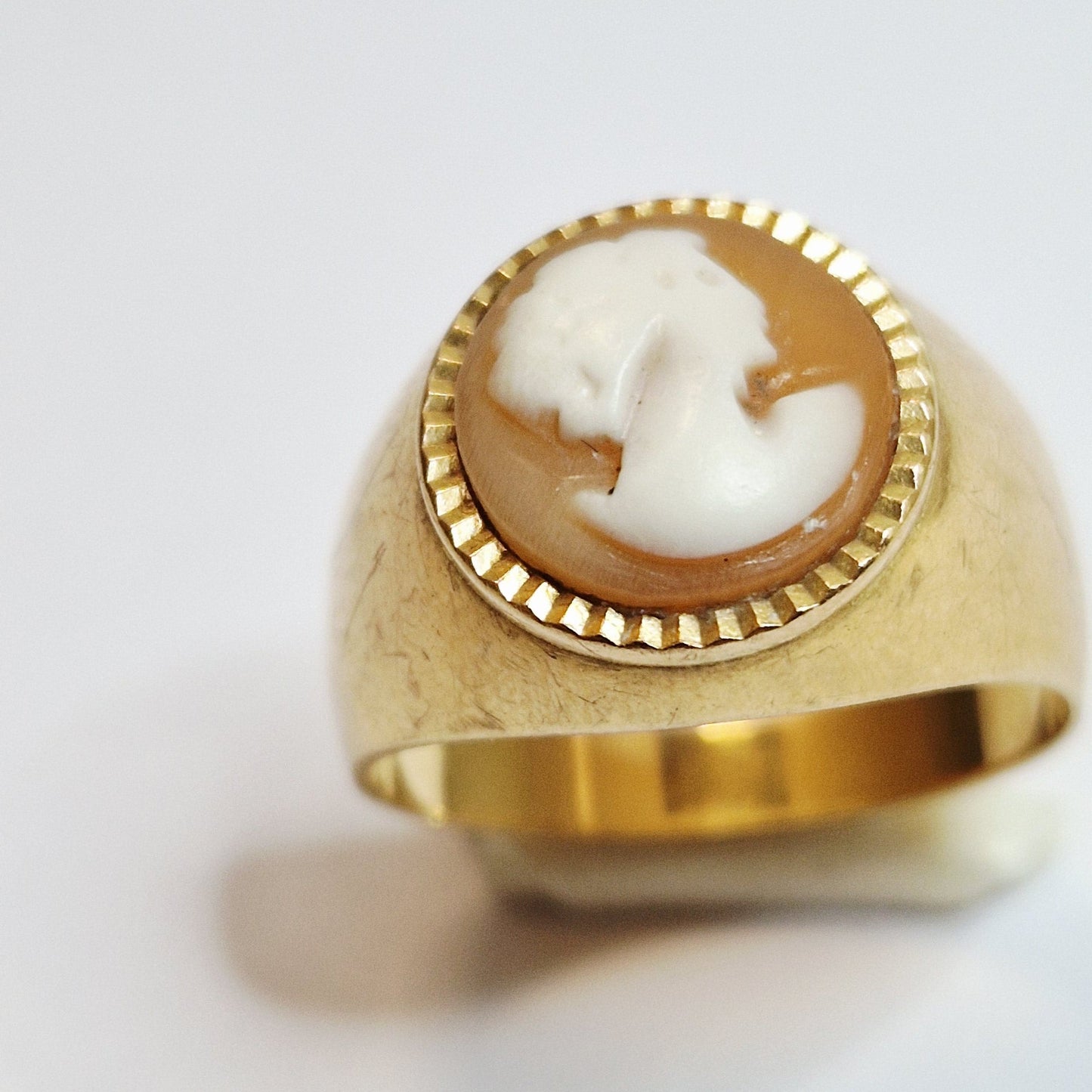 Bague Camée en Or Jaune 18K Taille-54