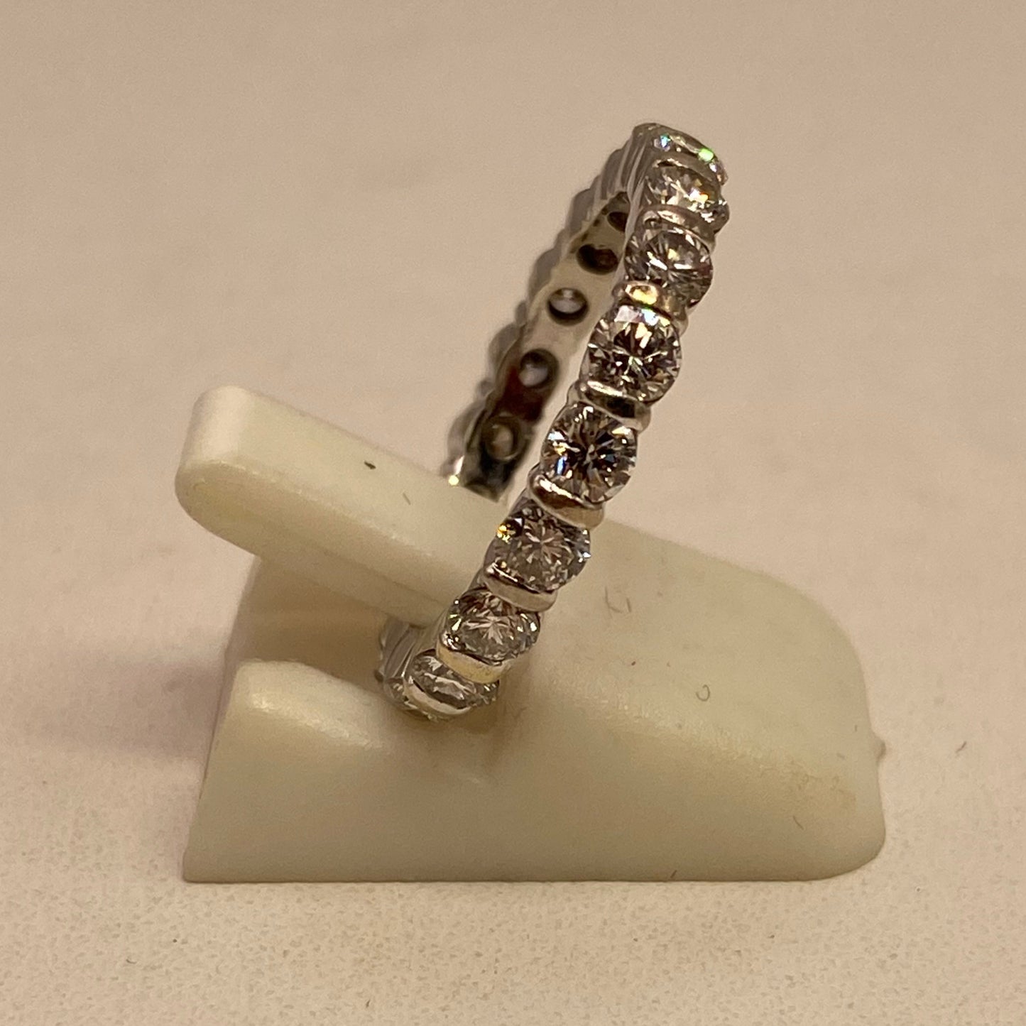 Bagues en Or Blanc avec Diamants 18K - 3.33g