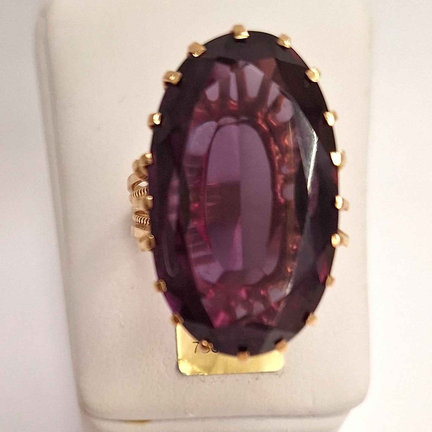 Bague en Or Jaune 14K avec Améthyste Naturelle