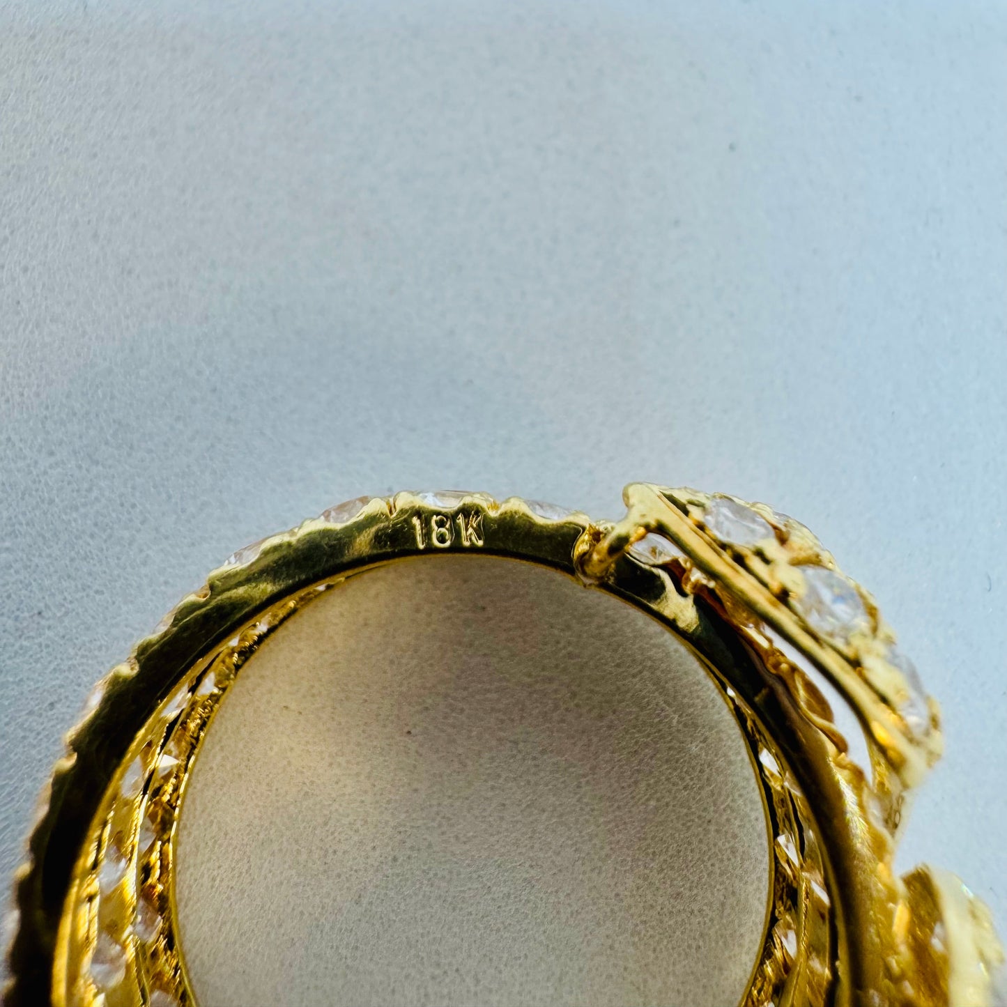 Bague Jonc Or Jaune 18K avec Oxyde de Zirconium