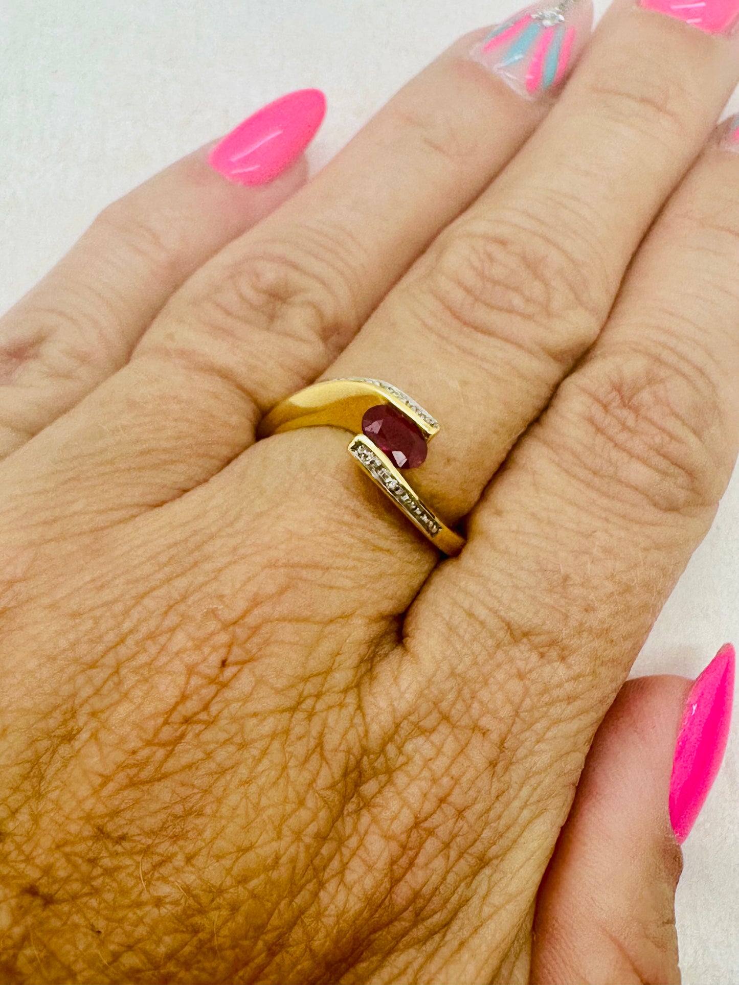 Bague Or Jaune 18K avec Rubis Certifié