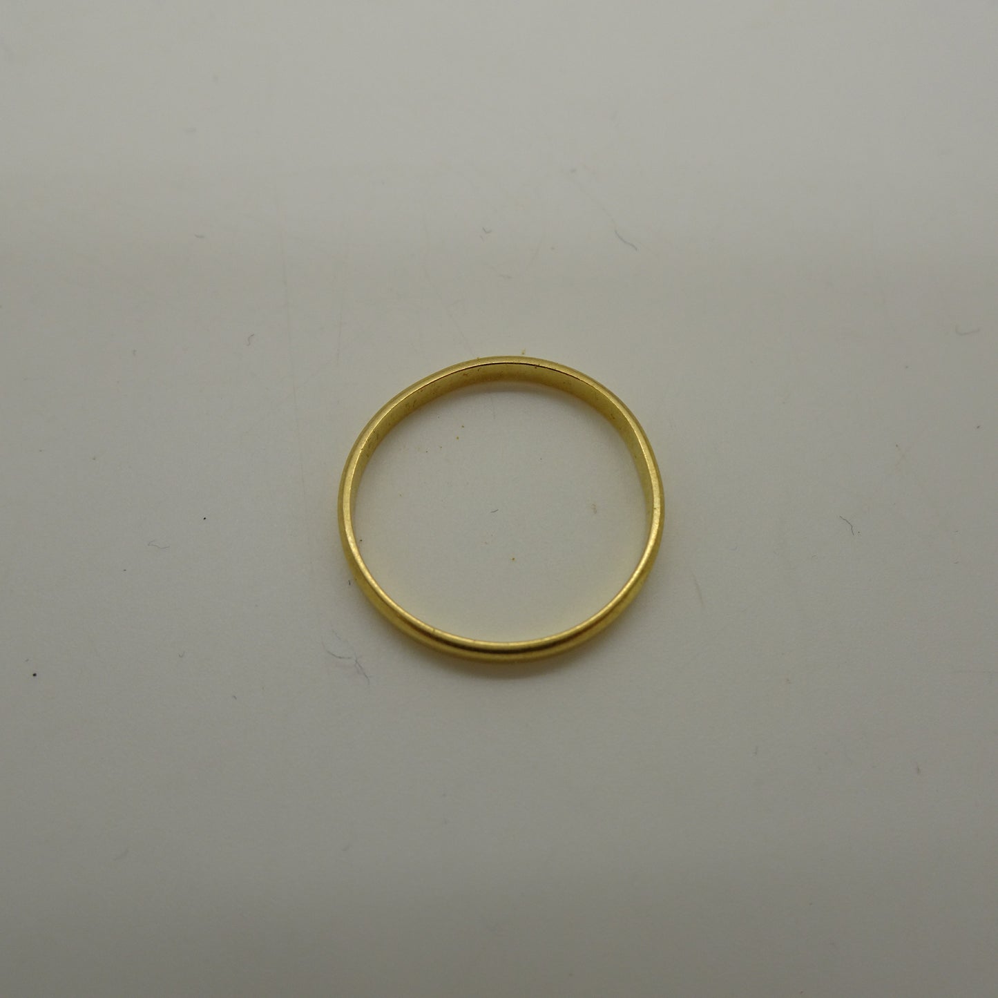 Anneau en or jaune 18 carats - taille 52