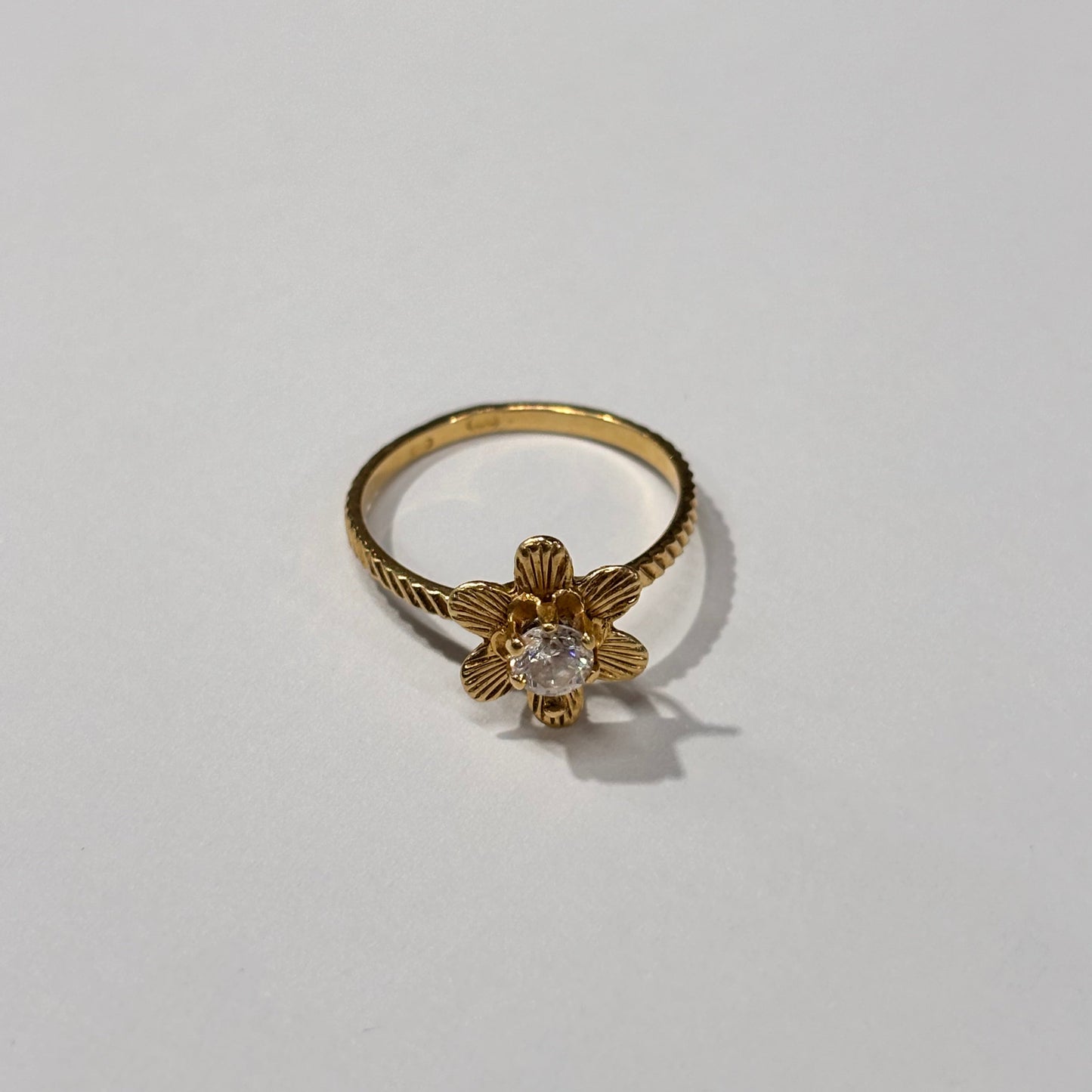 Bague en or jaune 18K Taille-53