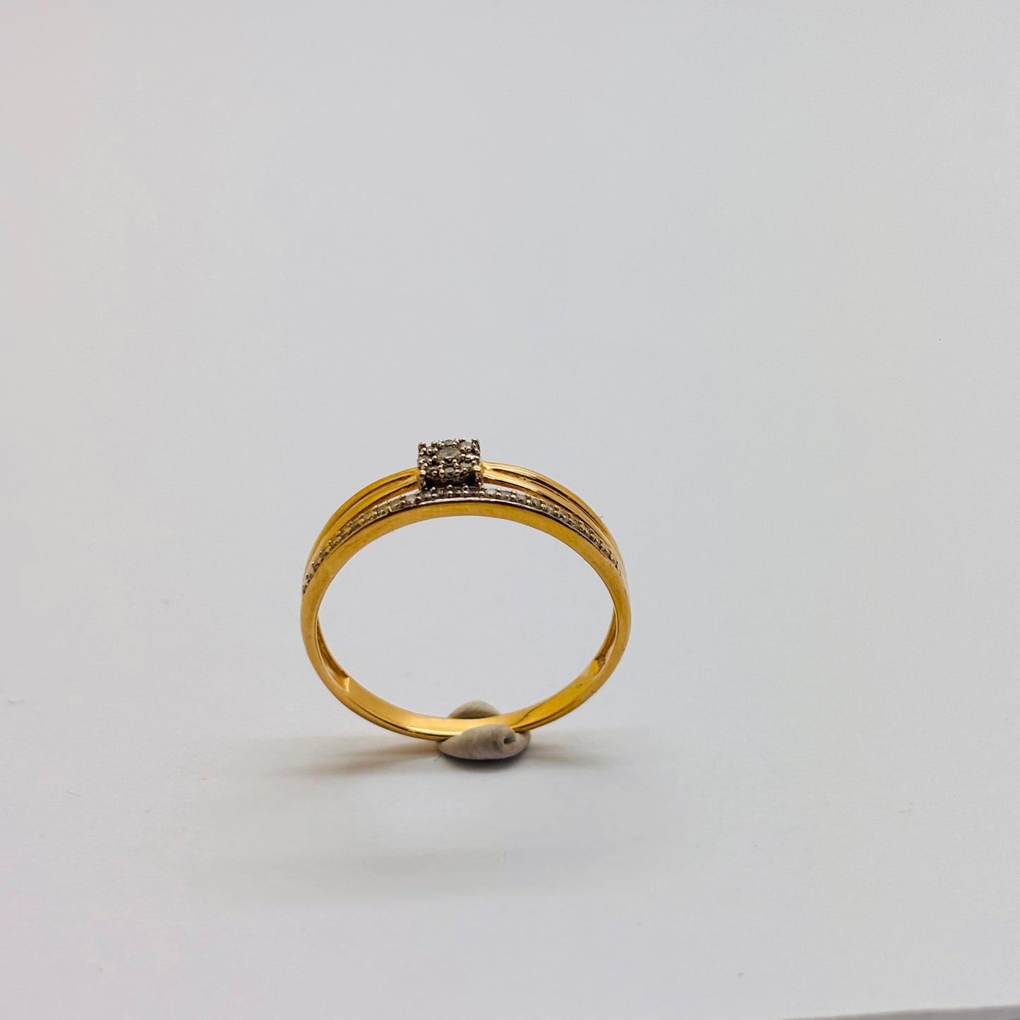 Bague Solitaire en Or Jaune 18 Carats avec Diamants - T 65