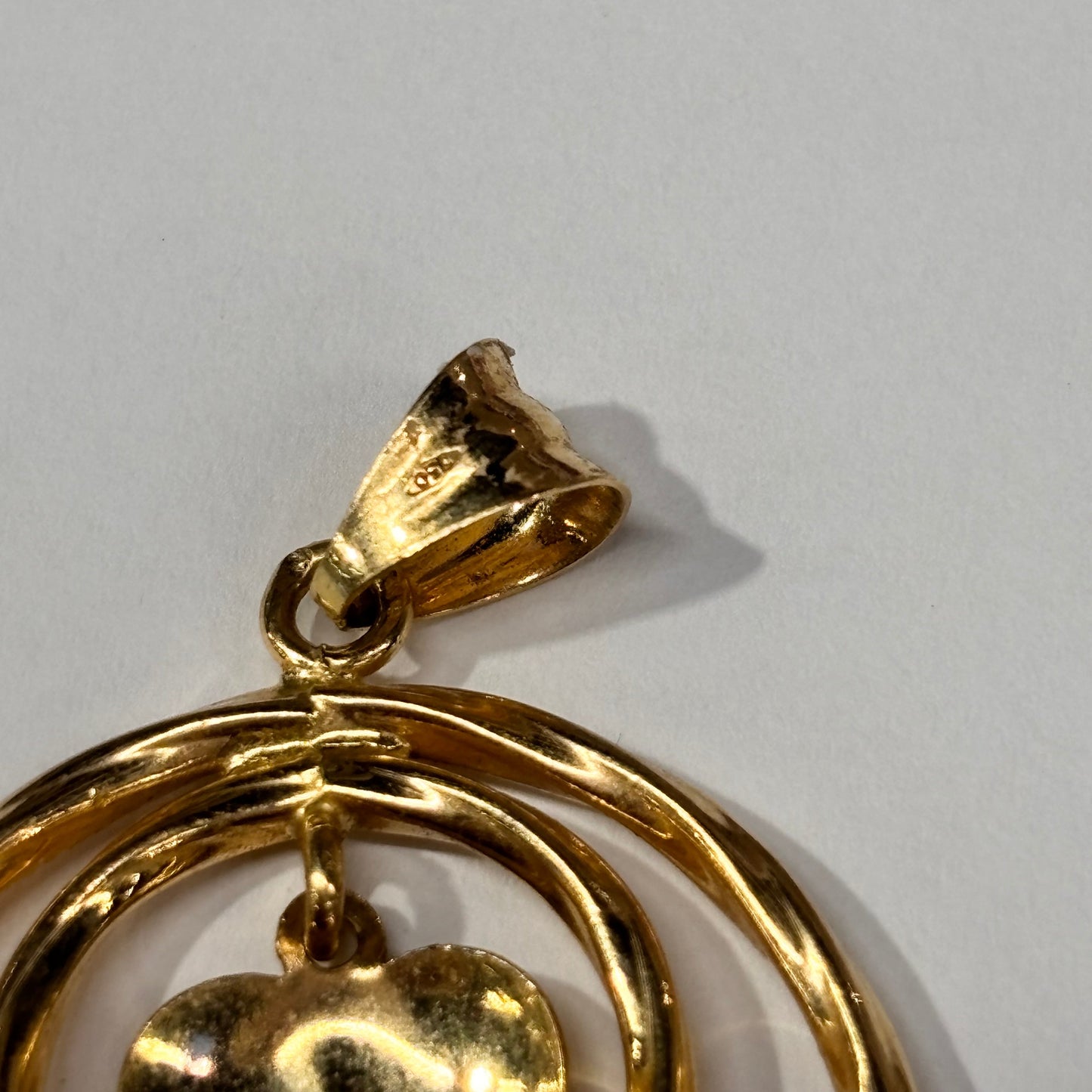 Pendentif éléphant en or 18k 3.29 Grs