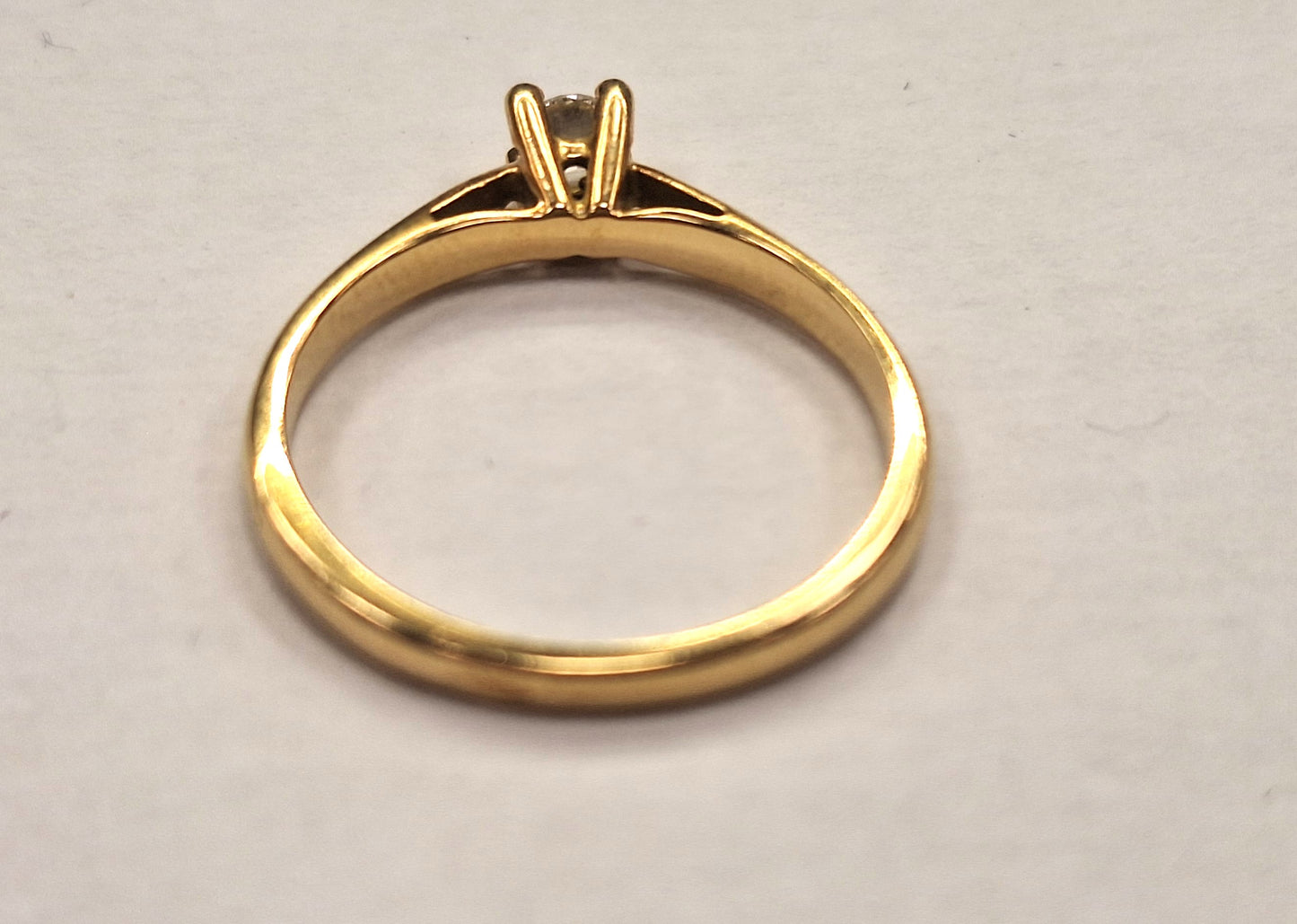 Solitaire en Or Jaune 18K avec Diamant 0.1ct
