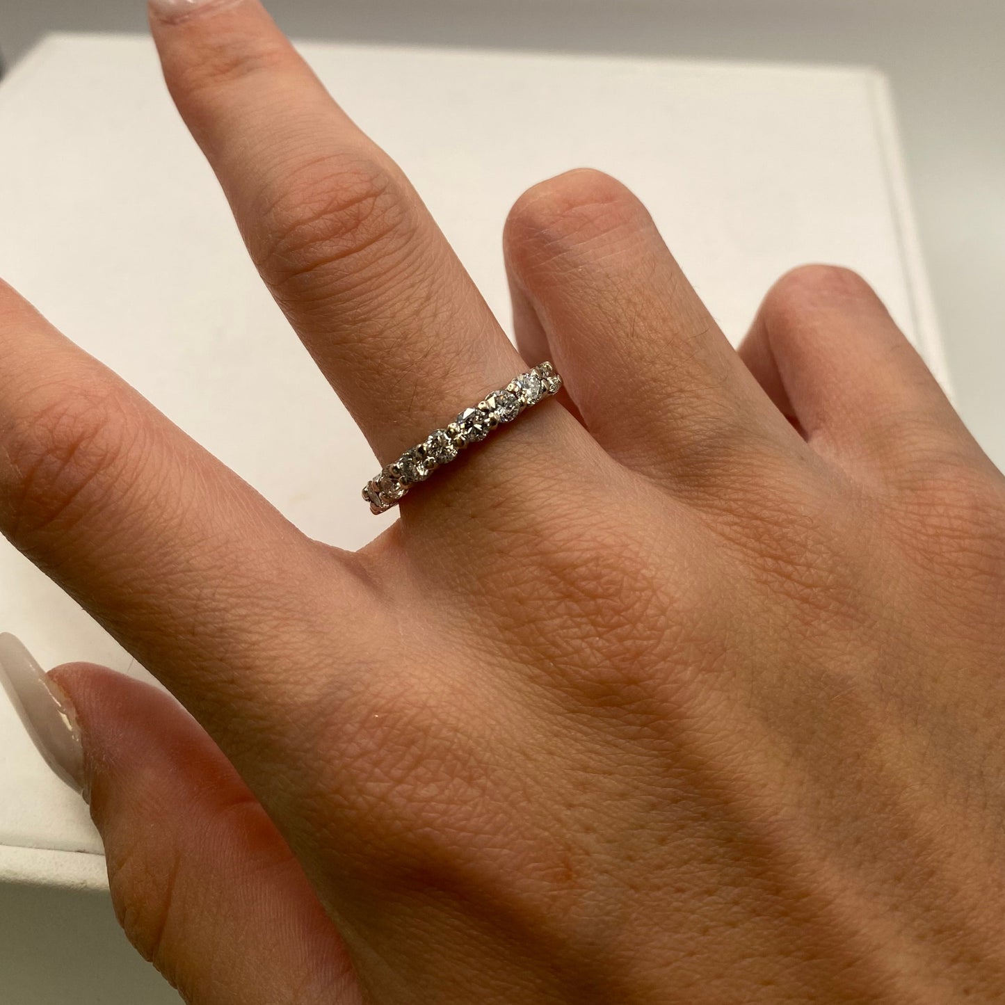 Alliance en Or Blanc 18K avec Diamants 3.11 Grs - Taille 55