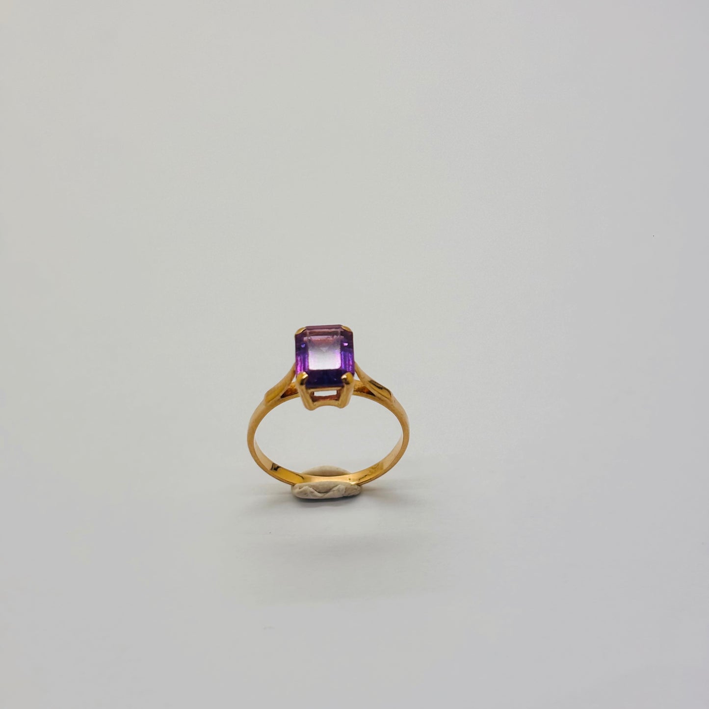 Bague en Or Jaune 18K avec améthyste unique 1.97 Grs - Taille 48