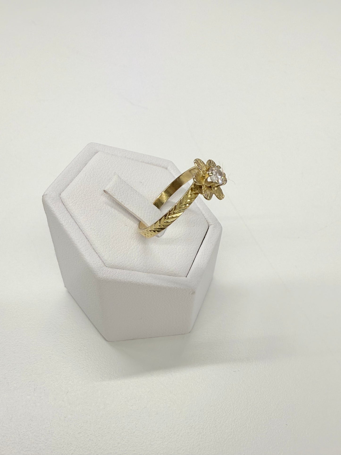 Bague Fleur en Or jaune 18k et zirconium