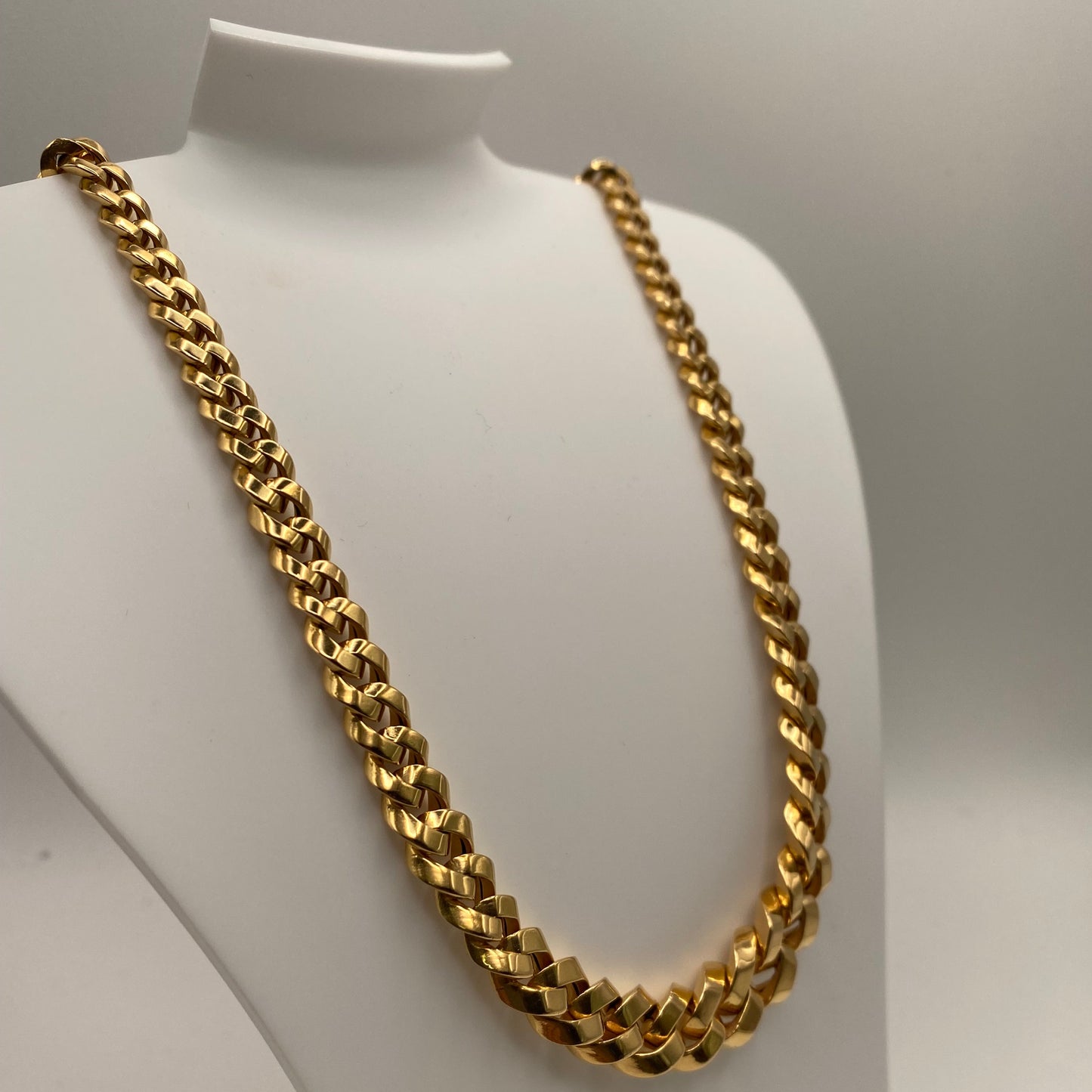 Collier Ras du Cou en Or Jaune 18K - 21.23g