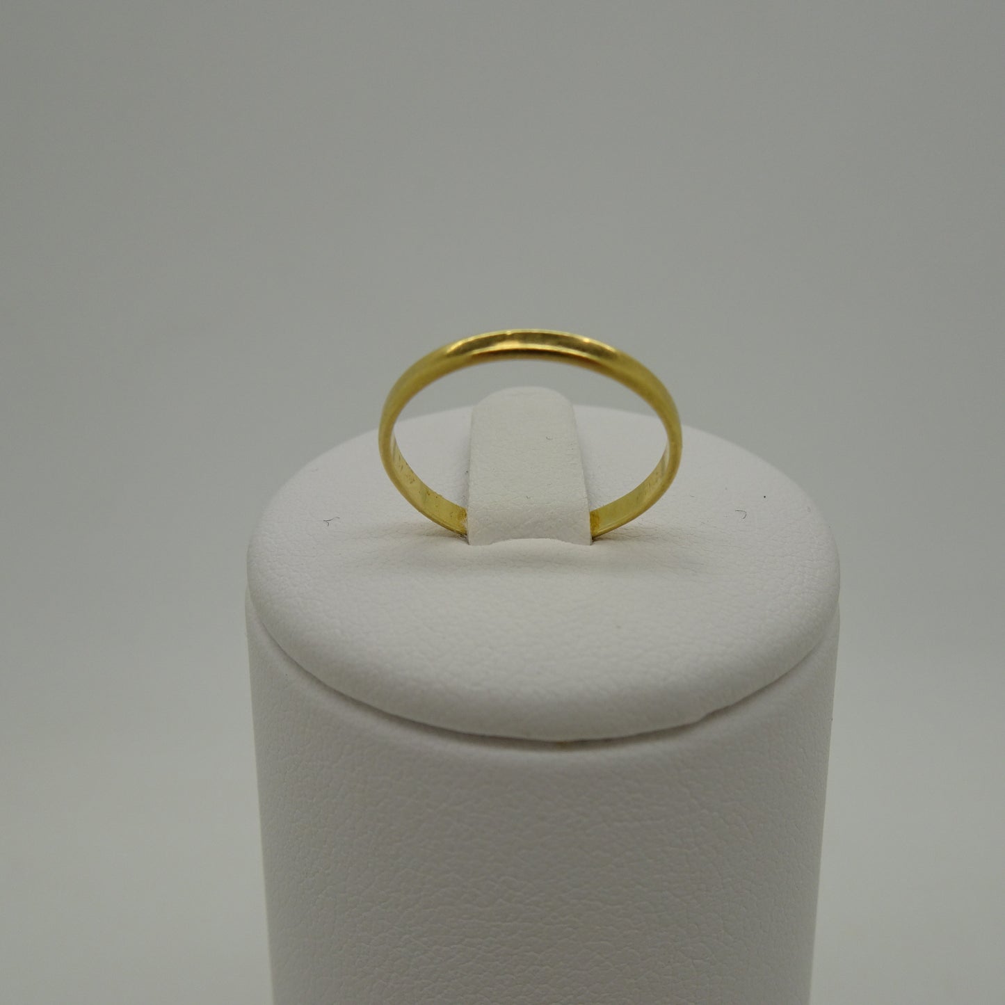 Anneau en or jaune 18 carats - taille 52