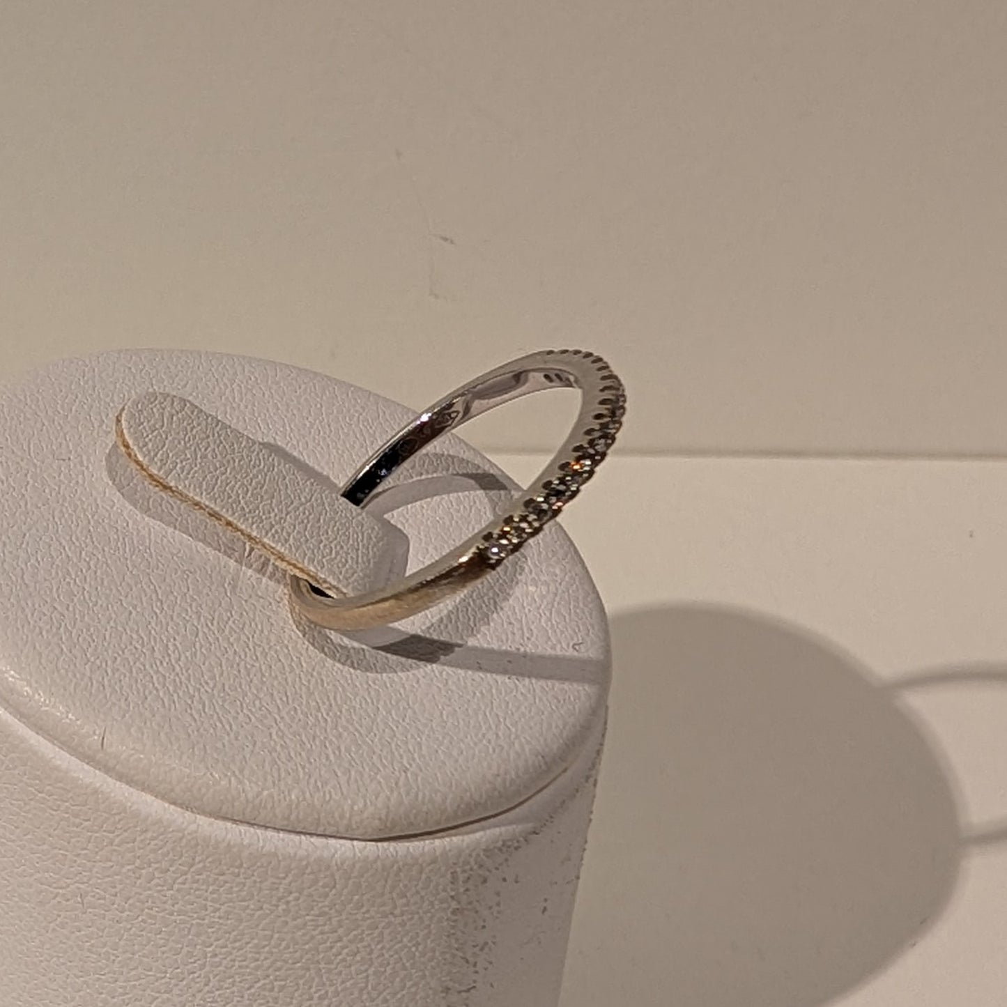 Bague Demi Tour en Or Blanc 18K Taille-58