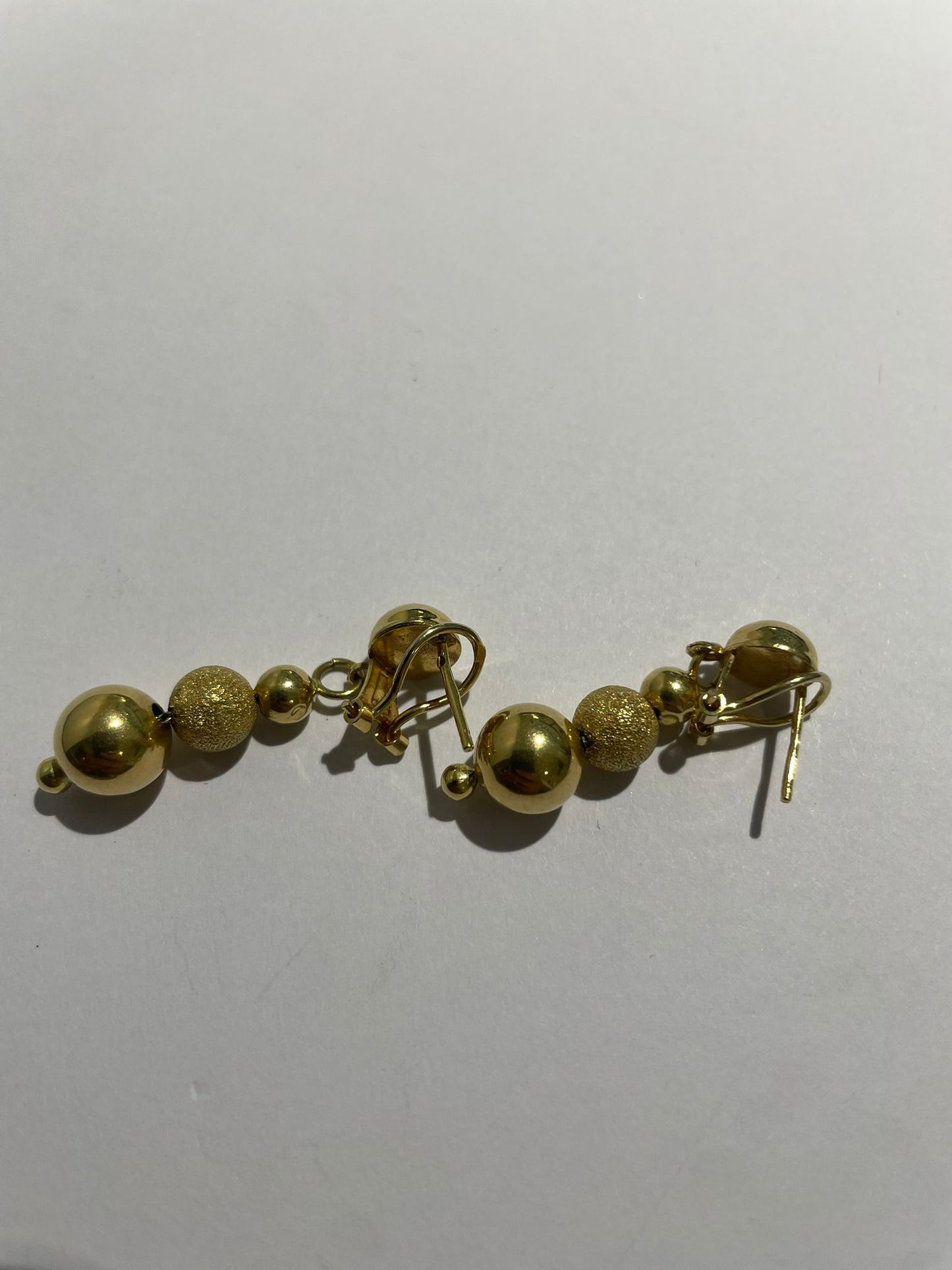 Boucles d'oreilles en or jaune 18K 5.08 Grs
