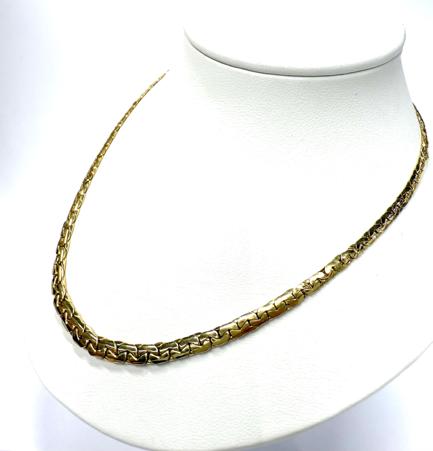 Collier Ras du Cou Or Jaune Maille Haricot 18k