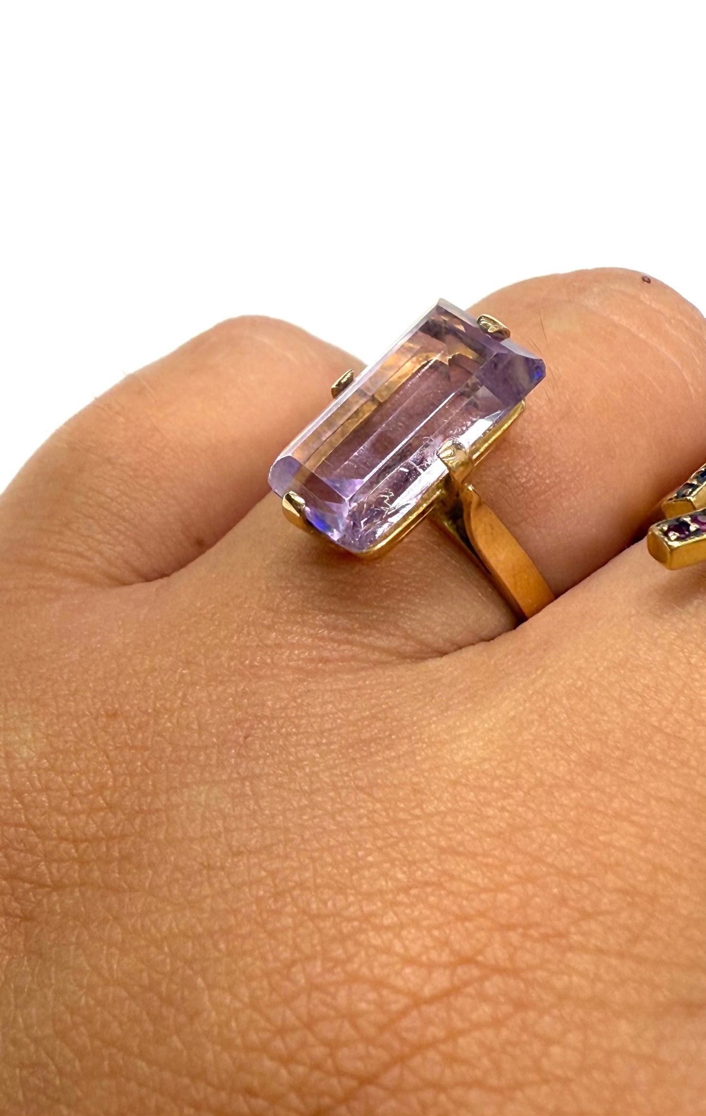 Bague en Or Jaune 18K et Améthyste T.52