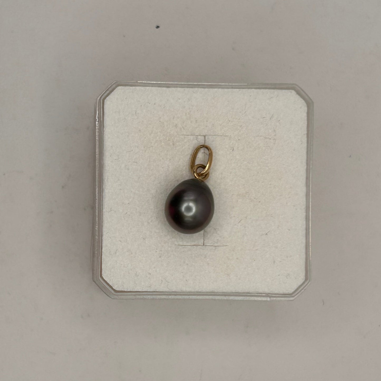 Pendentif MĂ©daille en Or 18K avec Perle de Tahiti