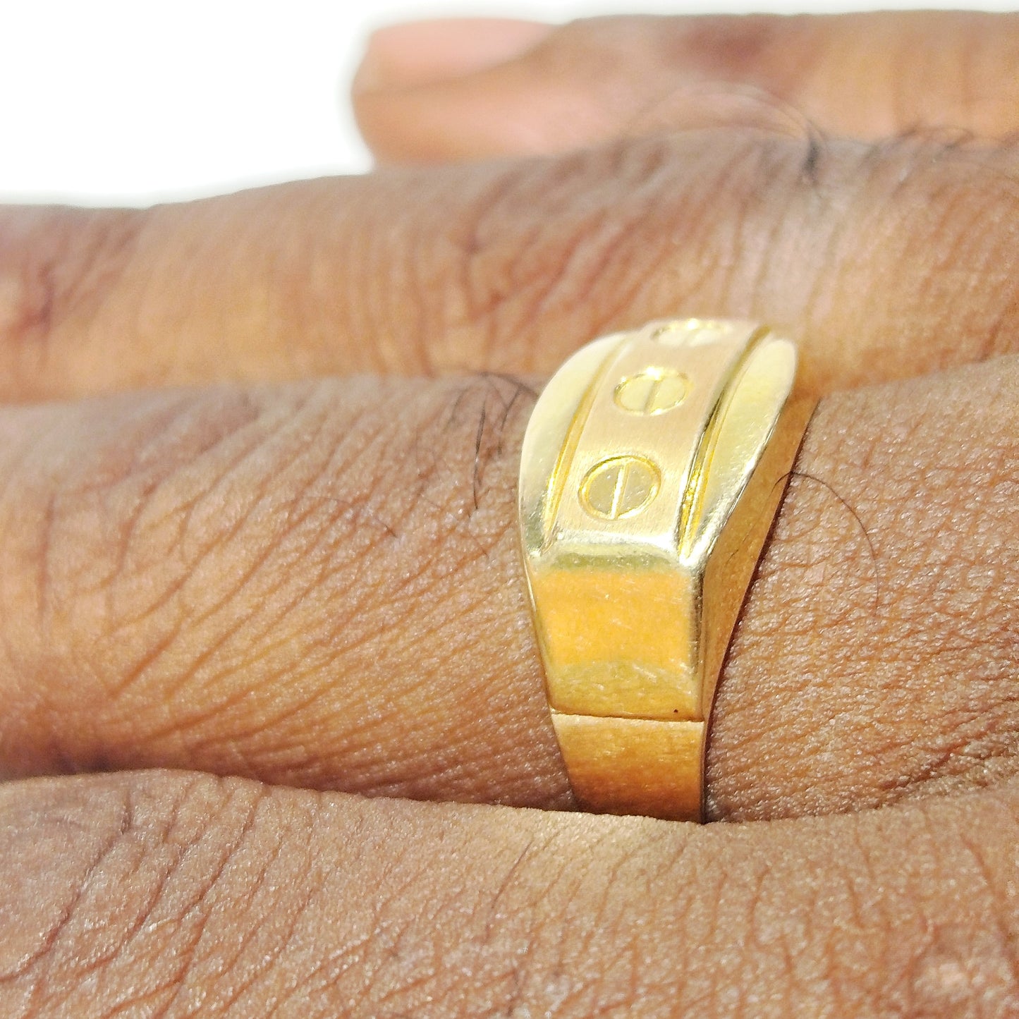 Chevalière en or jaune 18K Taille-67