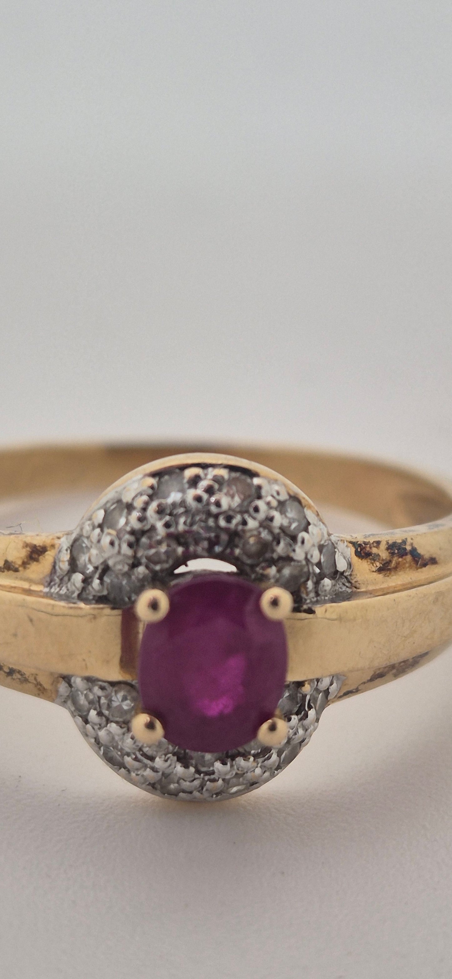 Bague en Or 18K avec diamants et rubis