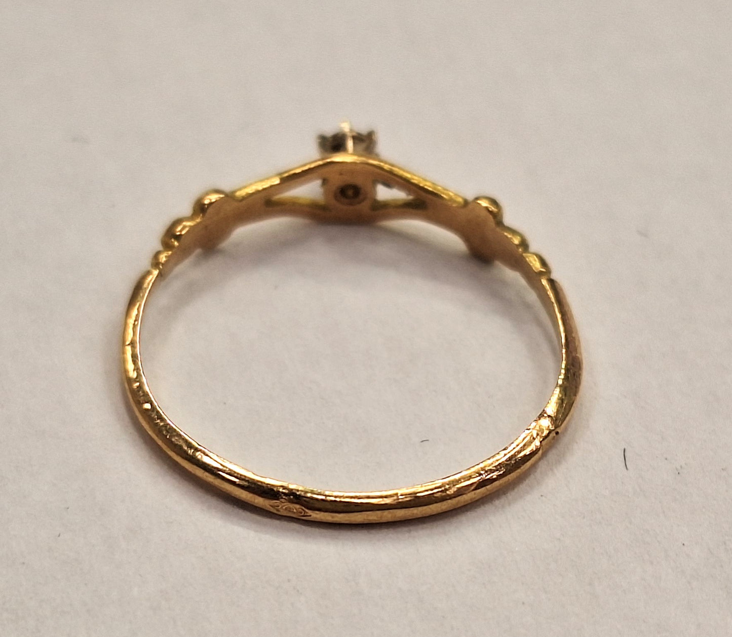 Solitaire en Or Jaune 18K avec Diamant 0.02ct