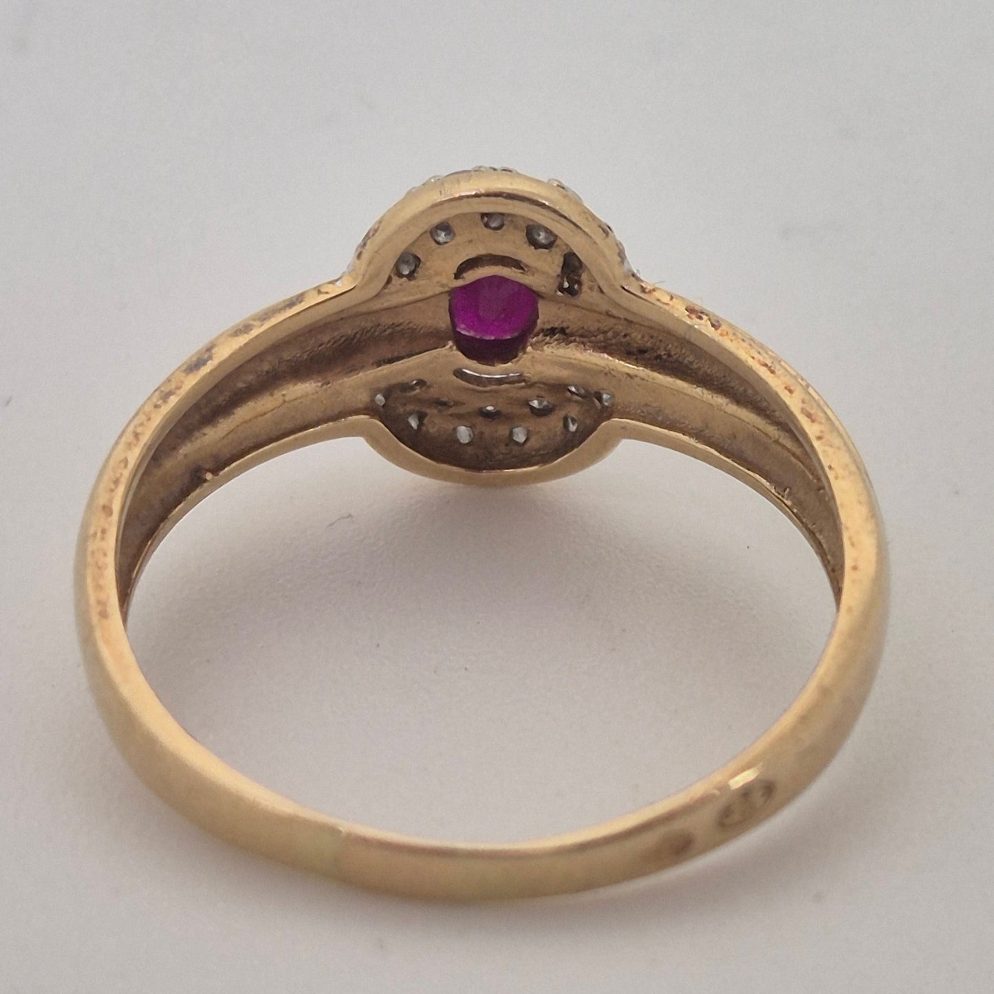 Bague en Or 18K avec diamants et rubis