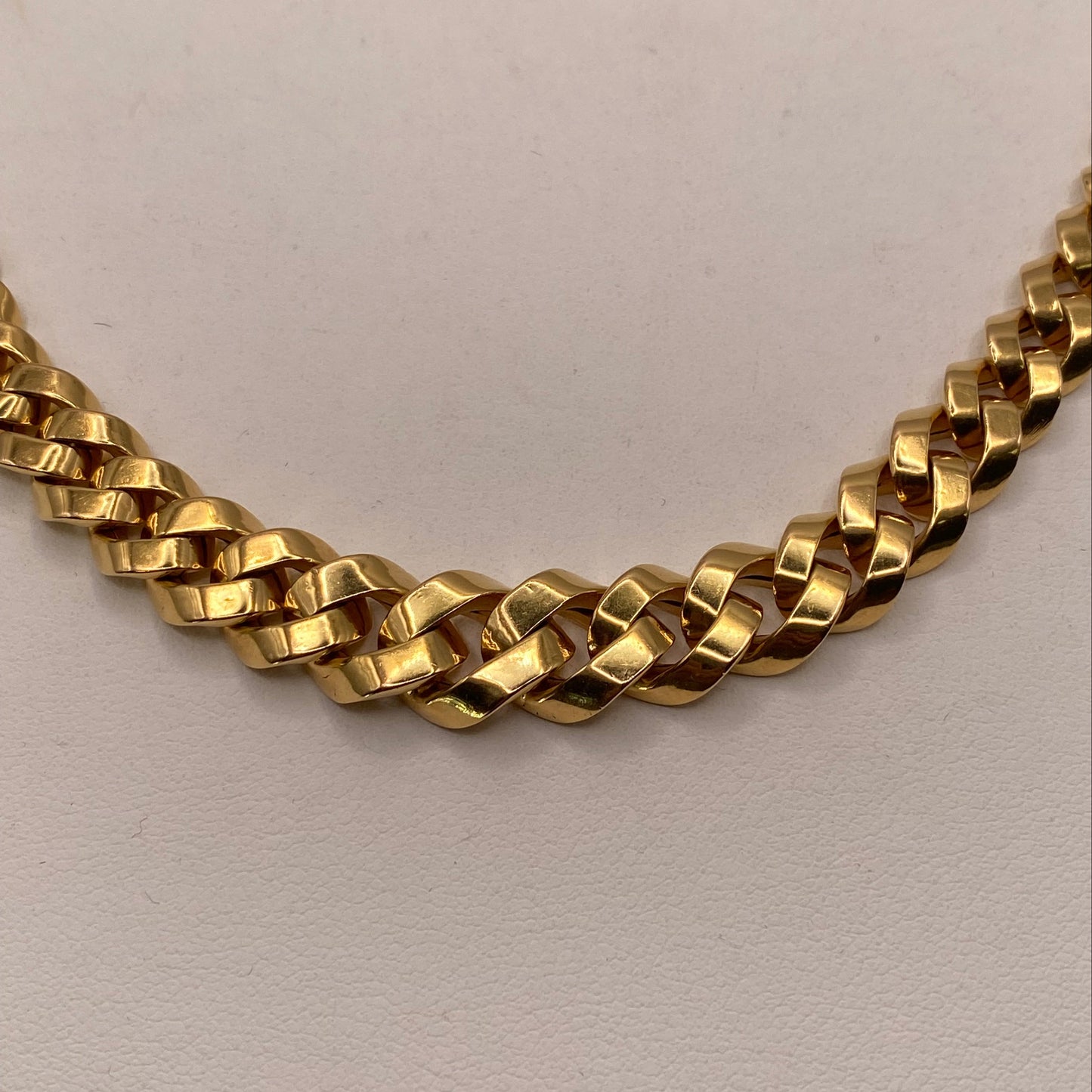 Collier Ras du Cou en Or Jaune 18K - 21.23g