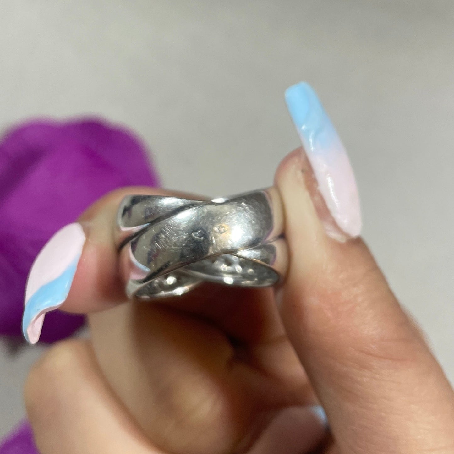 Bague Croisée en Or Blanc avec Diamants 18 Carats - 10.12 Grs