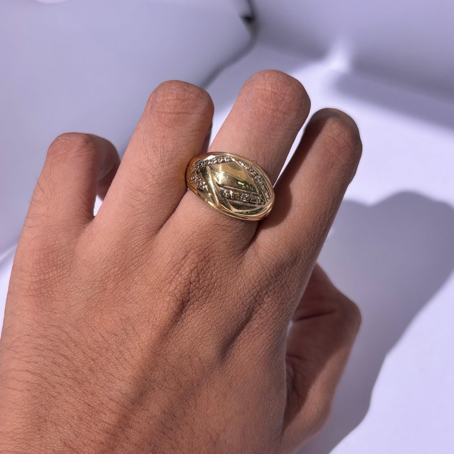 Chevalière en Or Jaune 18K avec 3 Diamants