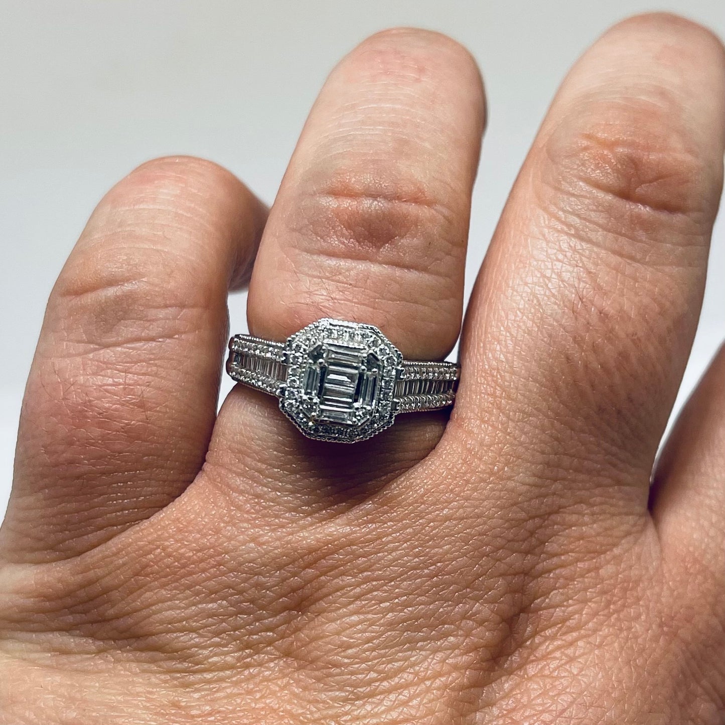 Bague Solitaire Or Gris 18K avec Diamants 4.95 Grs - Taille 55