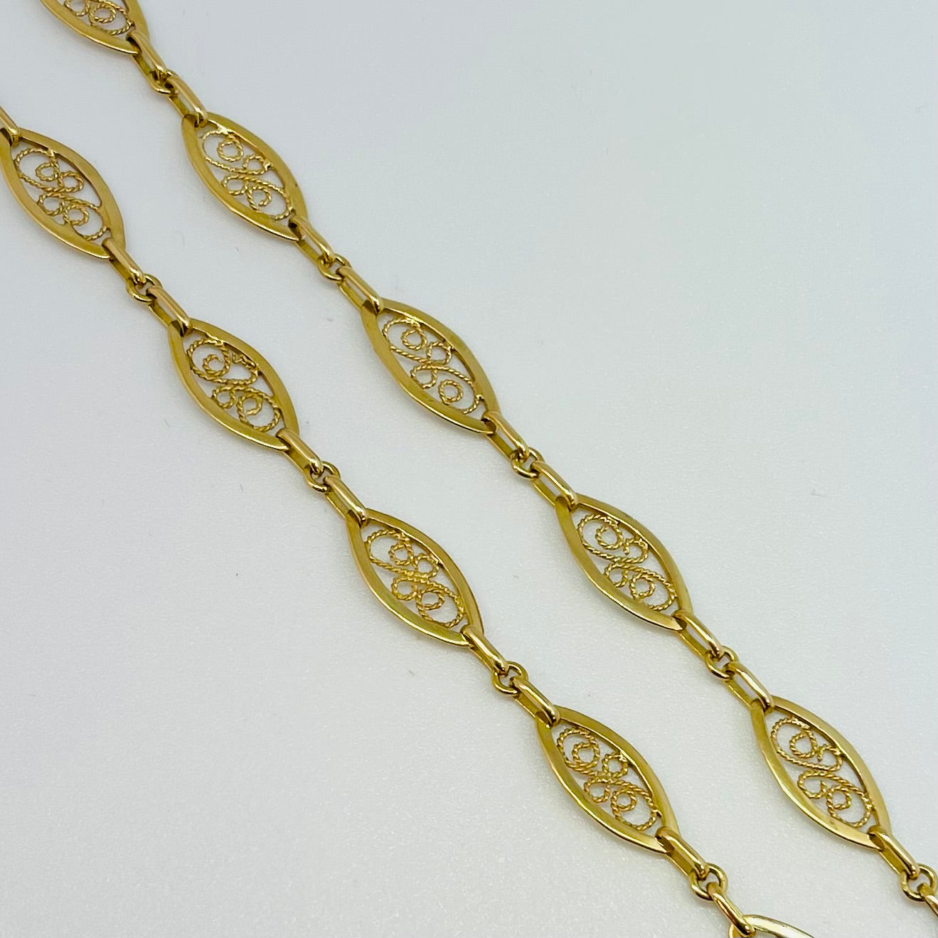 Collier Ras du Cou en Or Jaune 18K 21.54 Grs