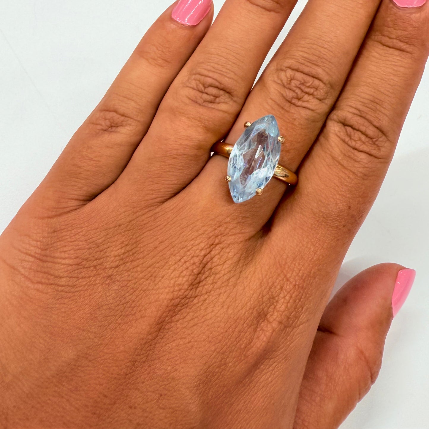 Bague Marquise Or Jaune 18K avec Aigue Marine 5.57 Grs - Taille 58
