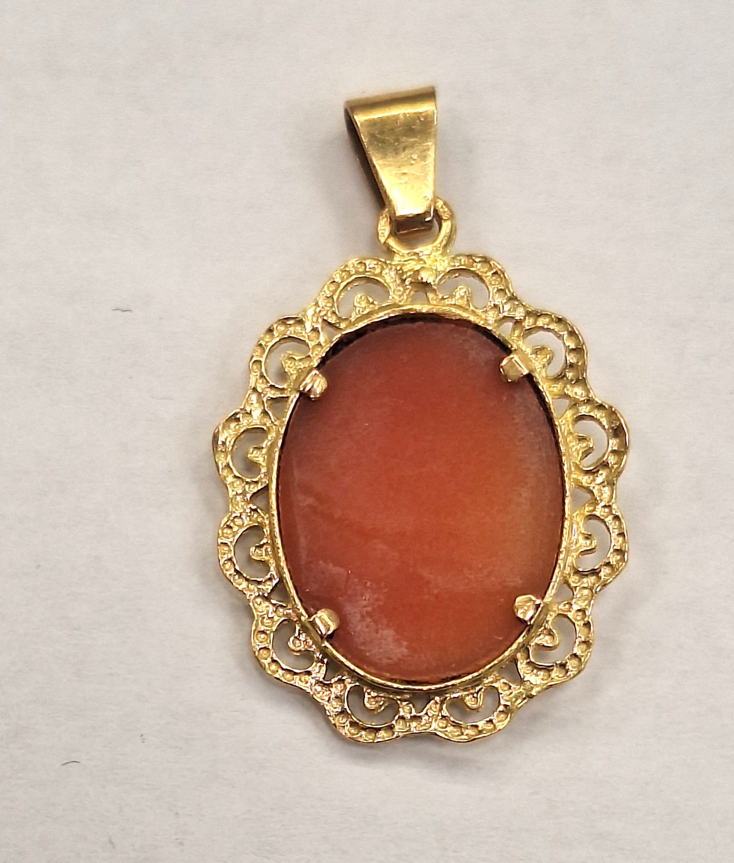 Pendentif camée Médaille Or Jaune 18K