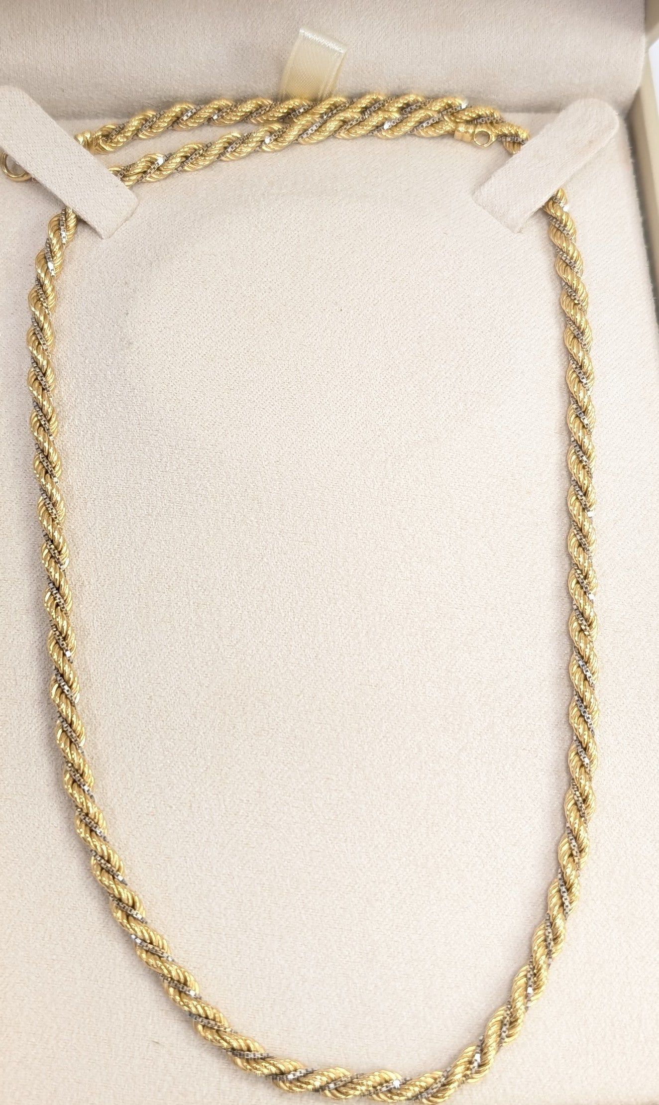 Collier Princesse en Or jaune et or blanc 18k 12.94 Grs
