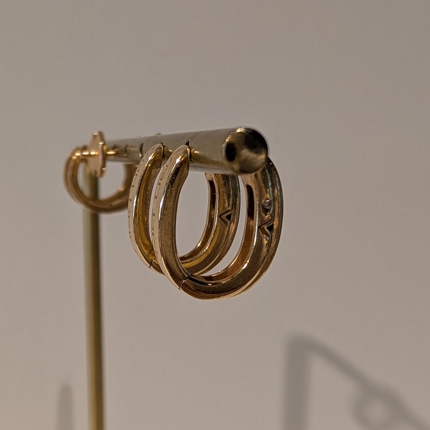 Boucles d'oreilles créoles en or jaune 18K 5.90 Grs