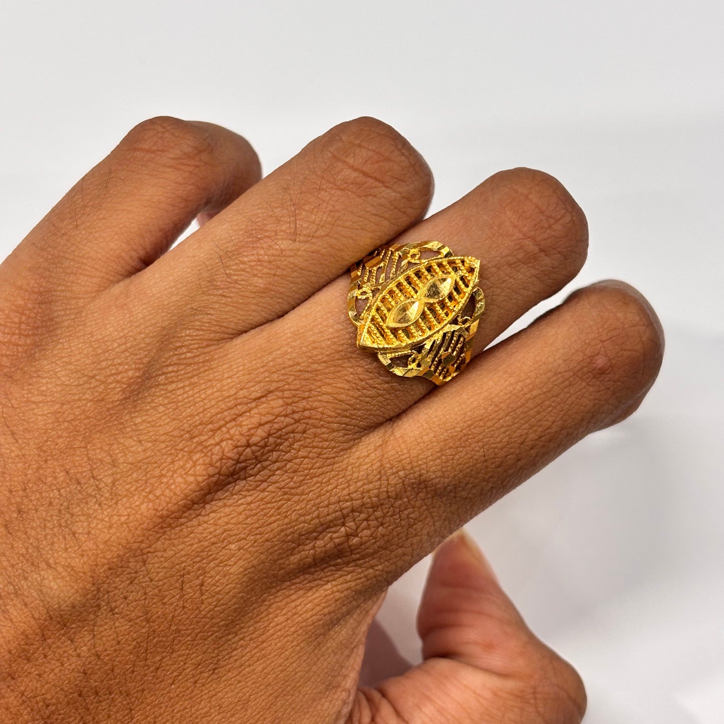 Bague Marquise Or Jaune 22K Taille-53