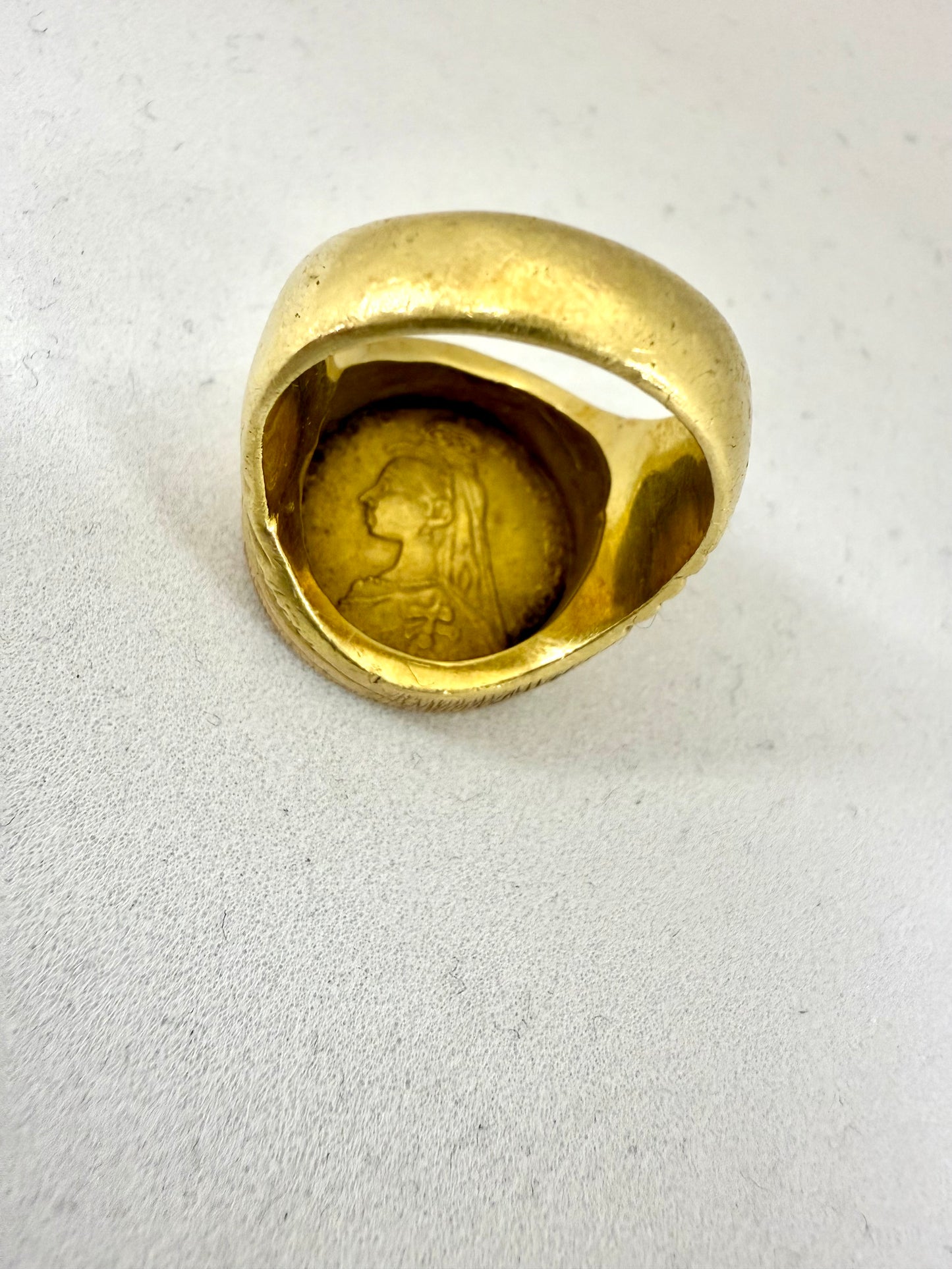 Chevalière en or jaune 18K Taille-59