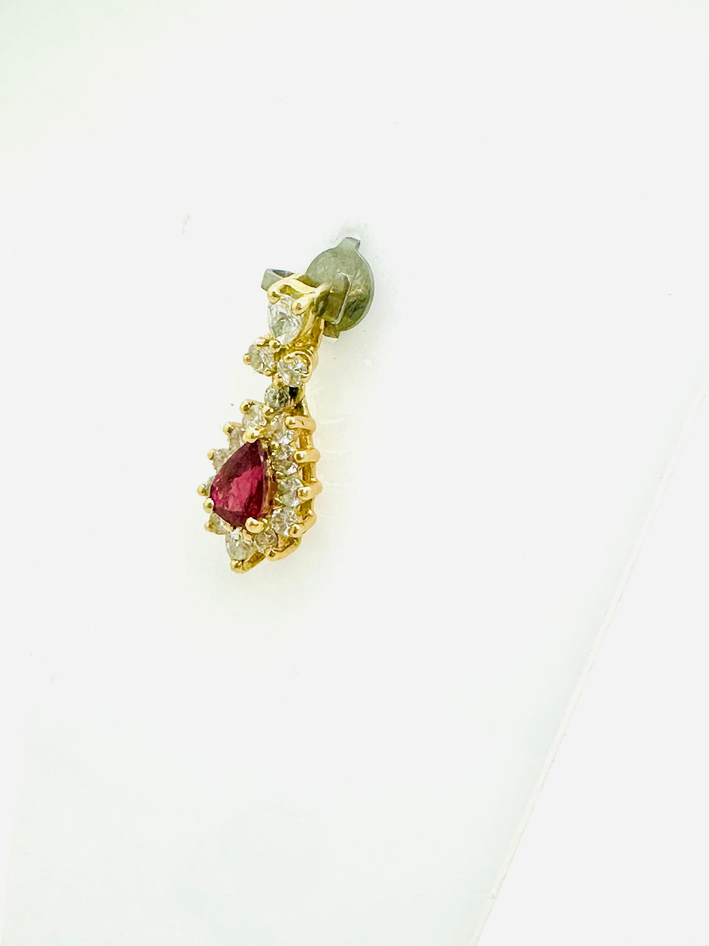 Pendentif avec Rubis et Oxydes